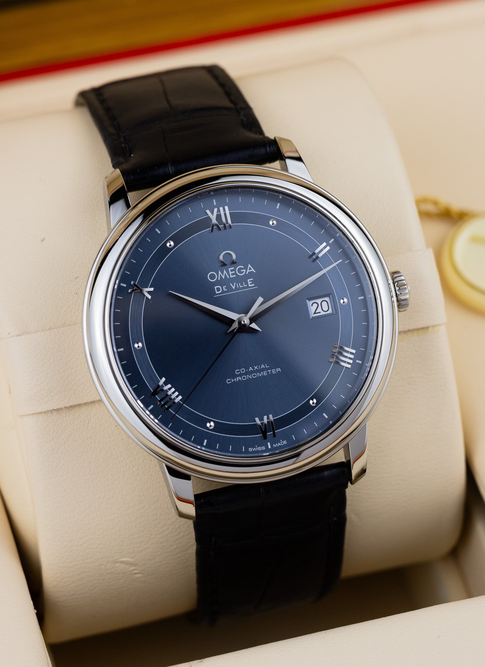 2020s Omega De Ville Prestige 424.13.40.20.03.002 cal. 2500 Full Set