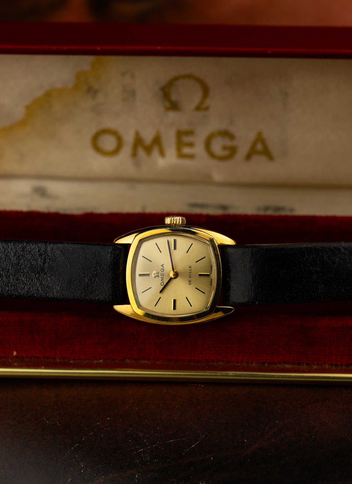 1970 Lady Omega De Ville Square 511.340 cal. 485 Serviced Box