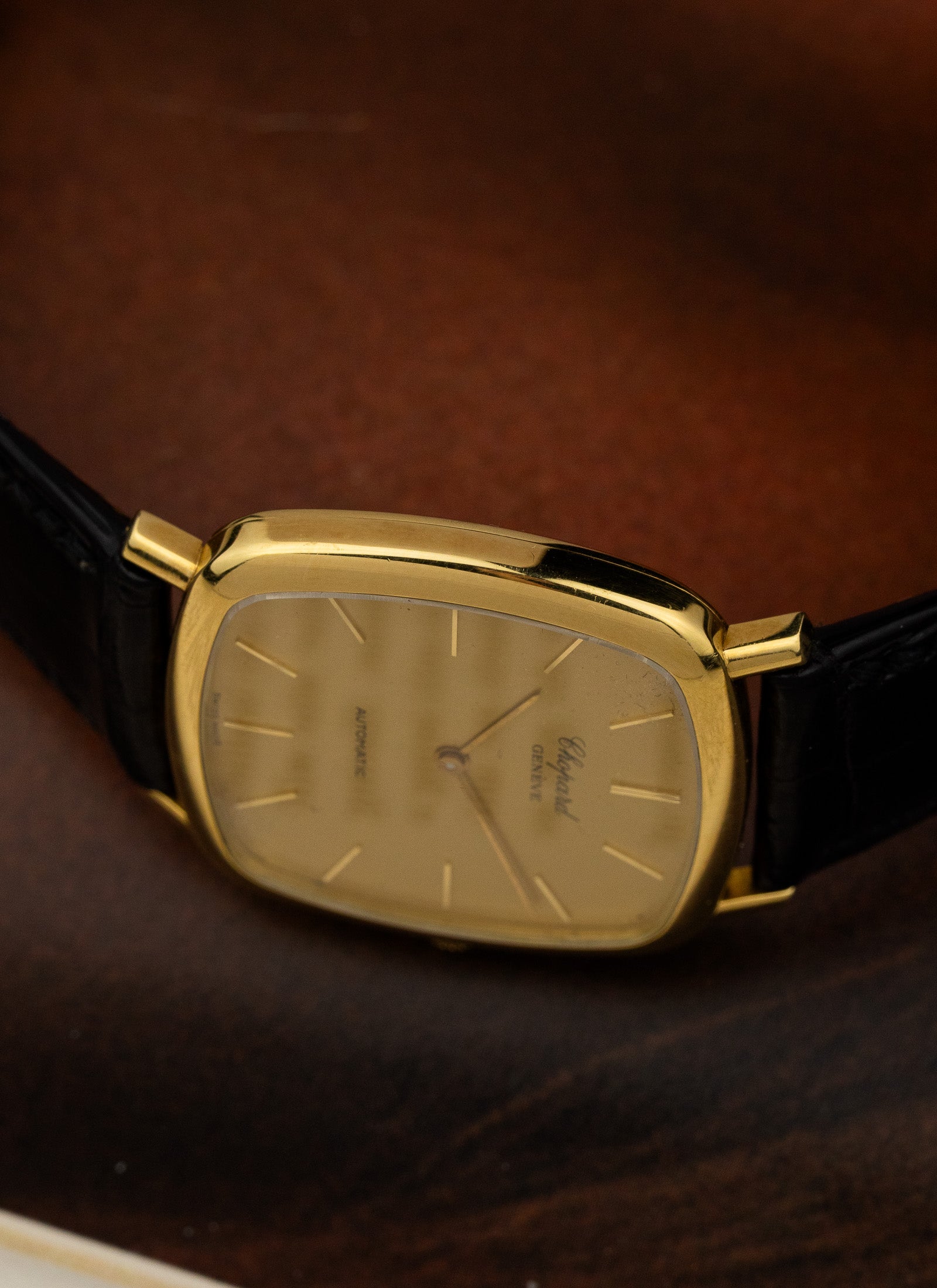 1980s 18K Chopard 2086 Cushion Case Automatic cal. 2-66