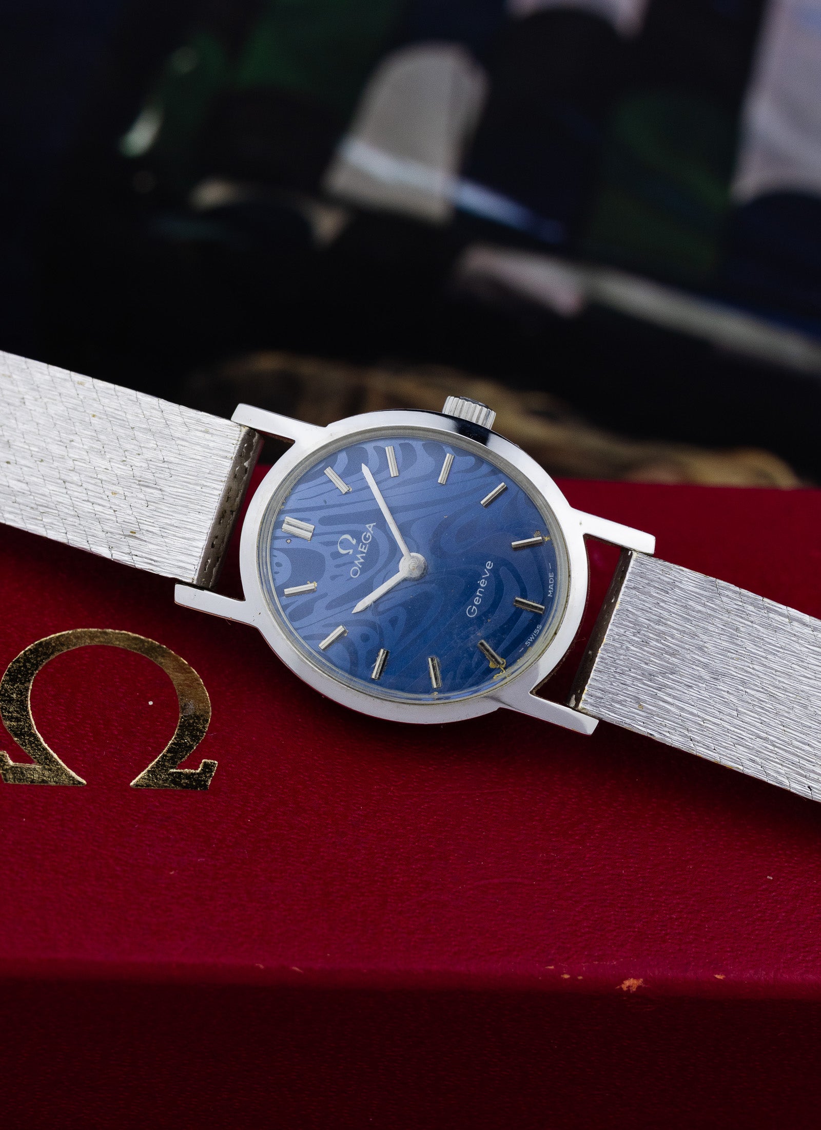 1970s Lady Omega Geneve Blue Ellipse Dial 511.0411 cal. 625 Box