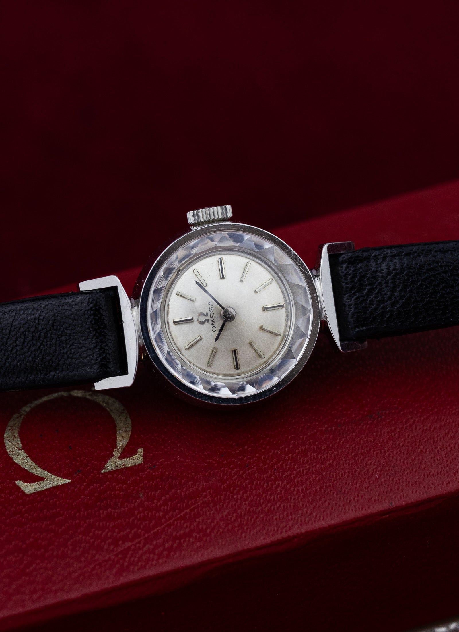 1968 Lady Omega Cocktail Watch Fancy Lugs 511.254 cal. 484 Serviced Box
