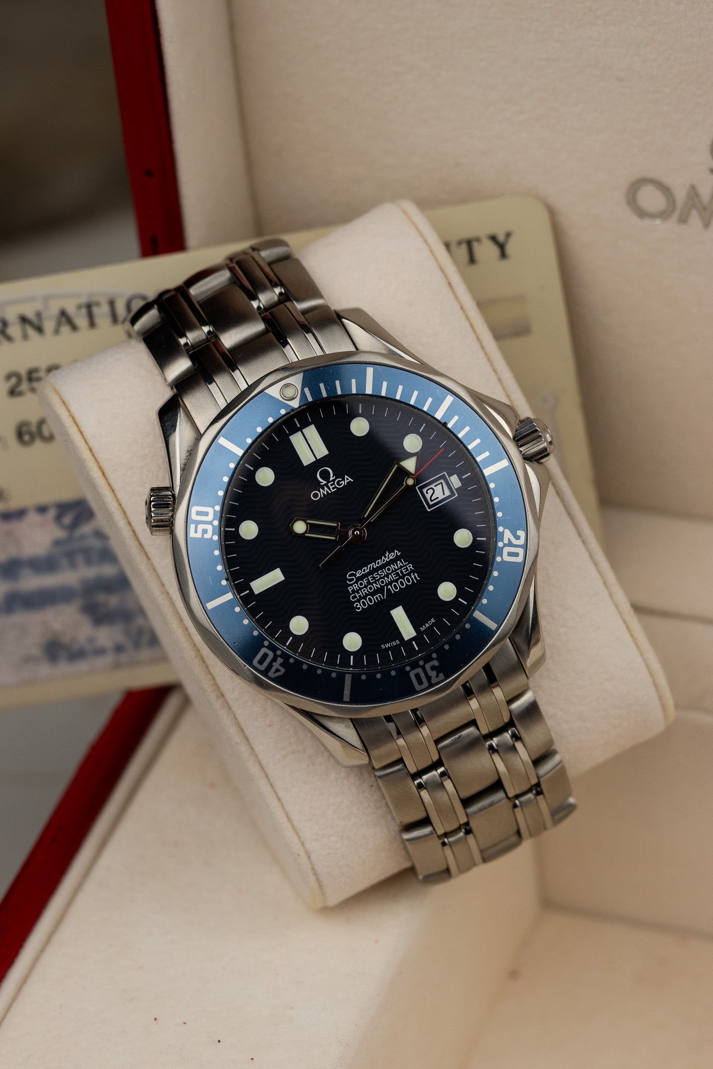 1999 Omega Seamaster 300m 2531.80 cal. 1120 James Bond Box and Papers
