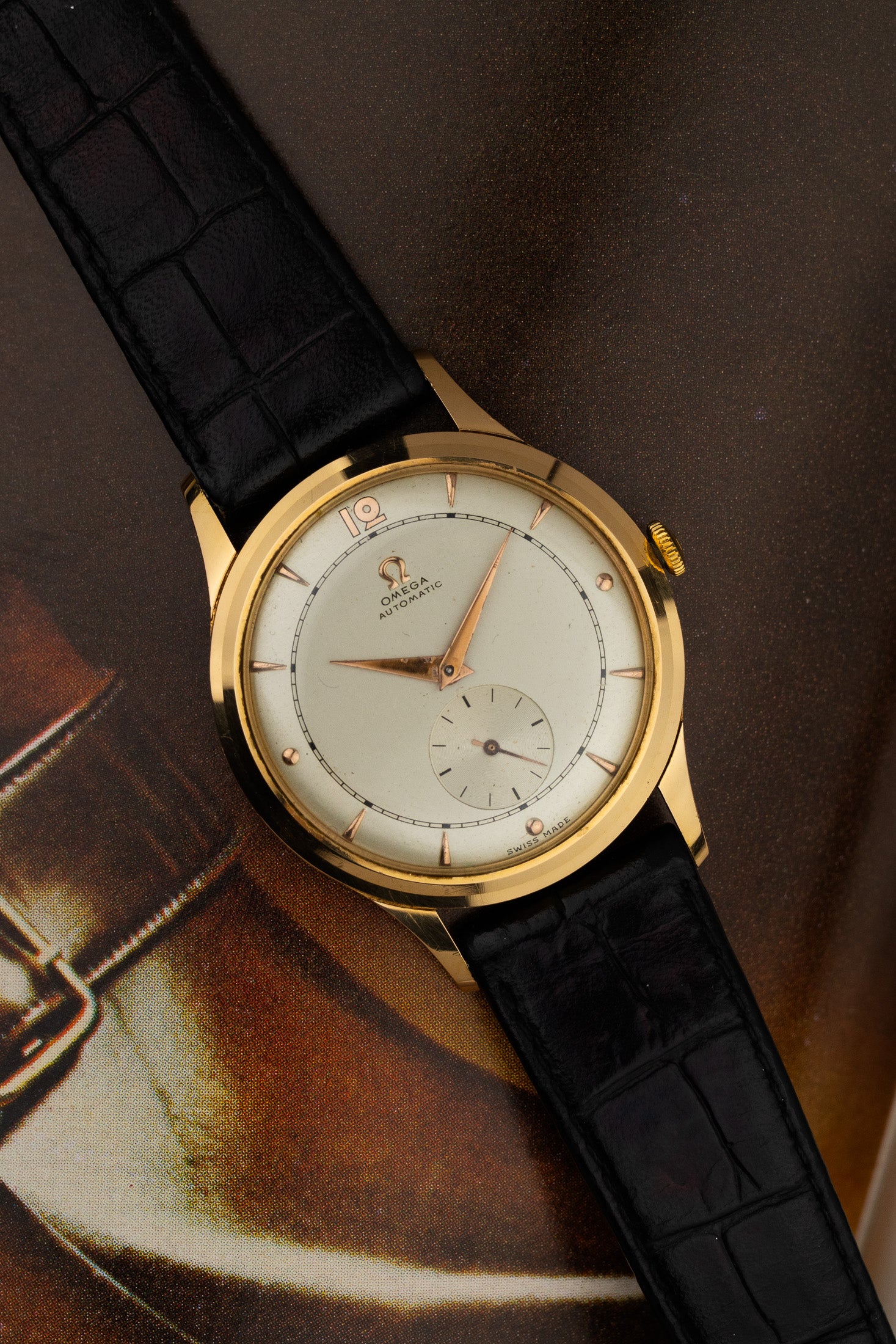 1948 18K Omega Trésor Sub Second Bumper cal. 332 Serviced