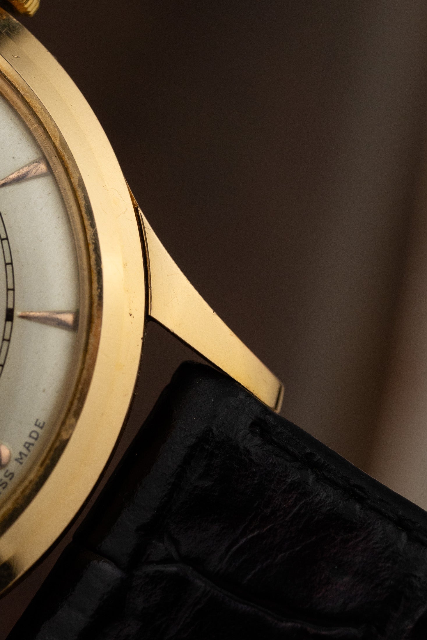 1948 18K Omega Trésor Sub Second Bumper cal. 332 Serviced