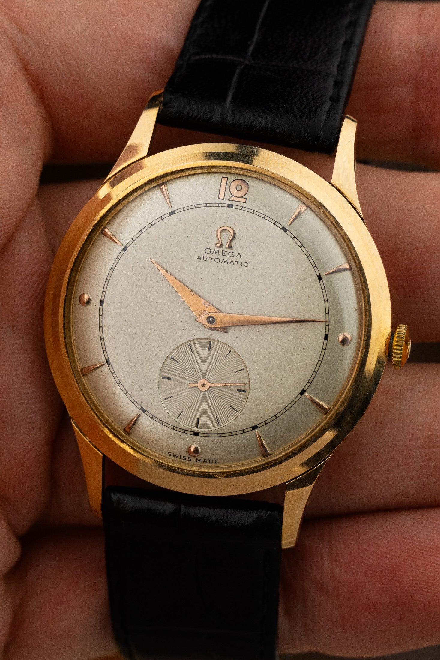 1948 18K Omega Trésor Sub Second Bumper cal. 332 Serviced