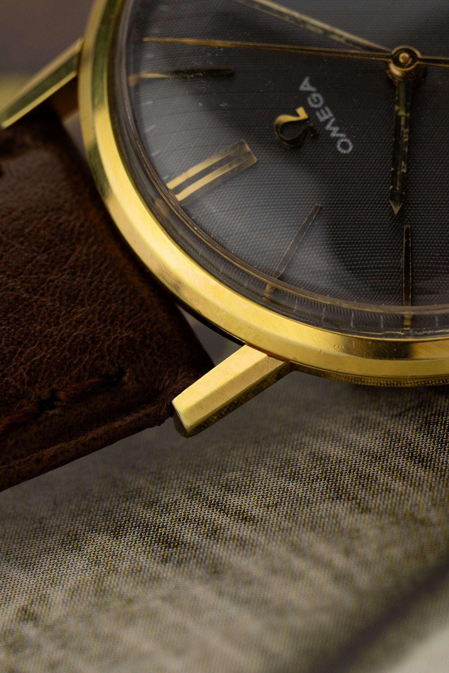 1968 Omega Geneve 132.00019 cal. 613 Grey Linen Dial