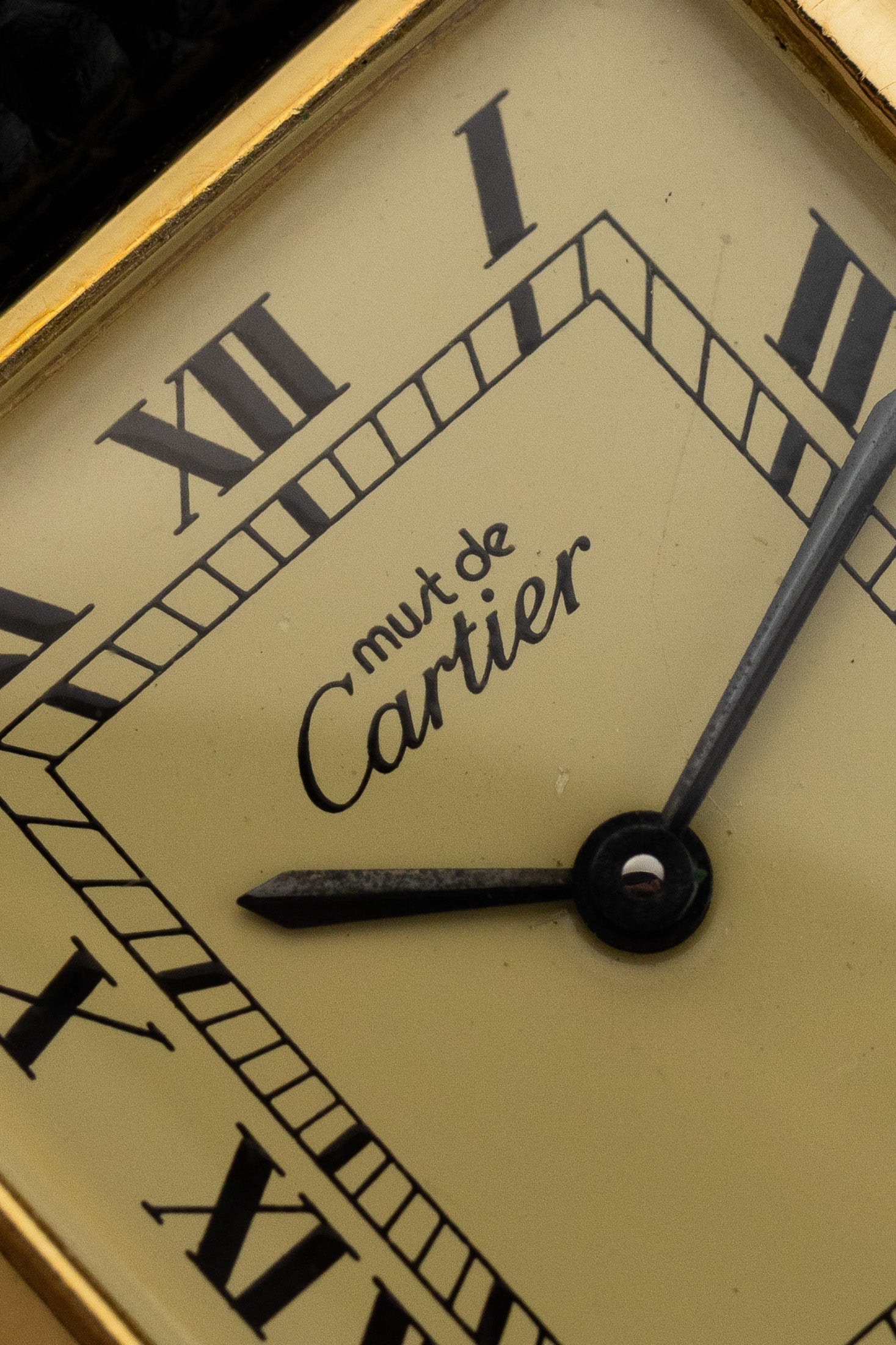 1980s Must de Cartier Tank Ivory Roman Dial Manual Wind Serviced