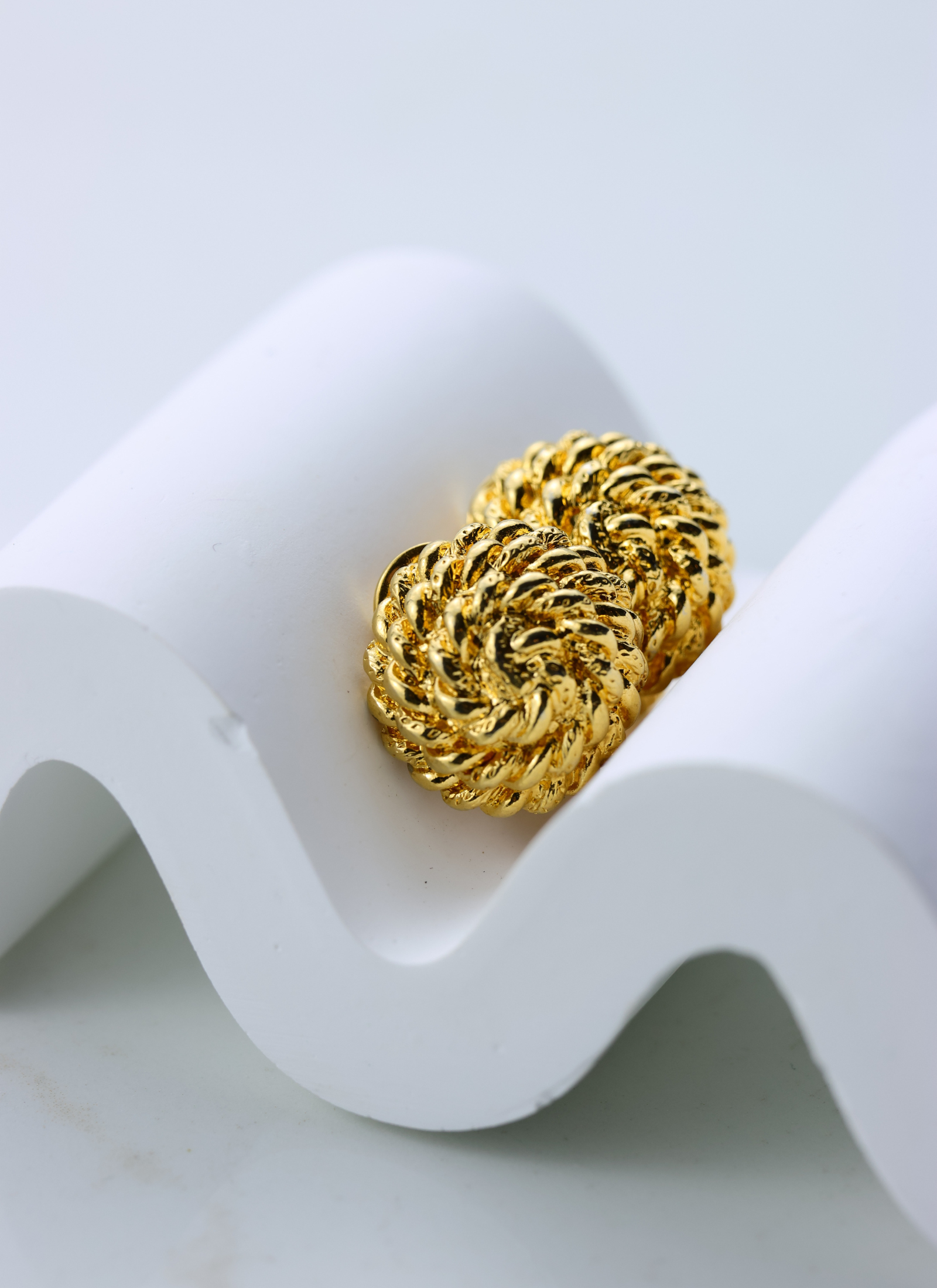 Monet - plecione klipsy