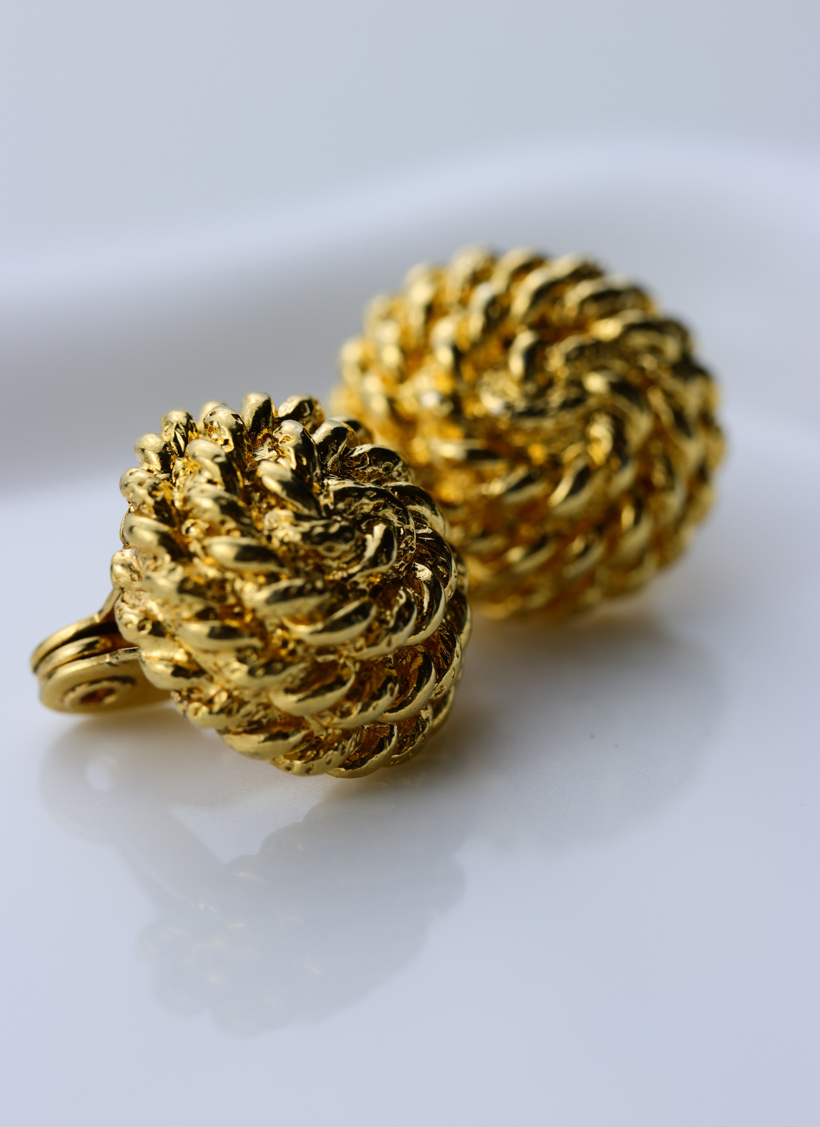 Monet - plecione klipsy