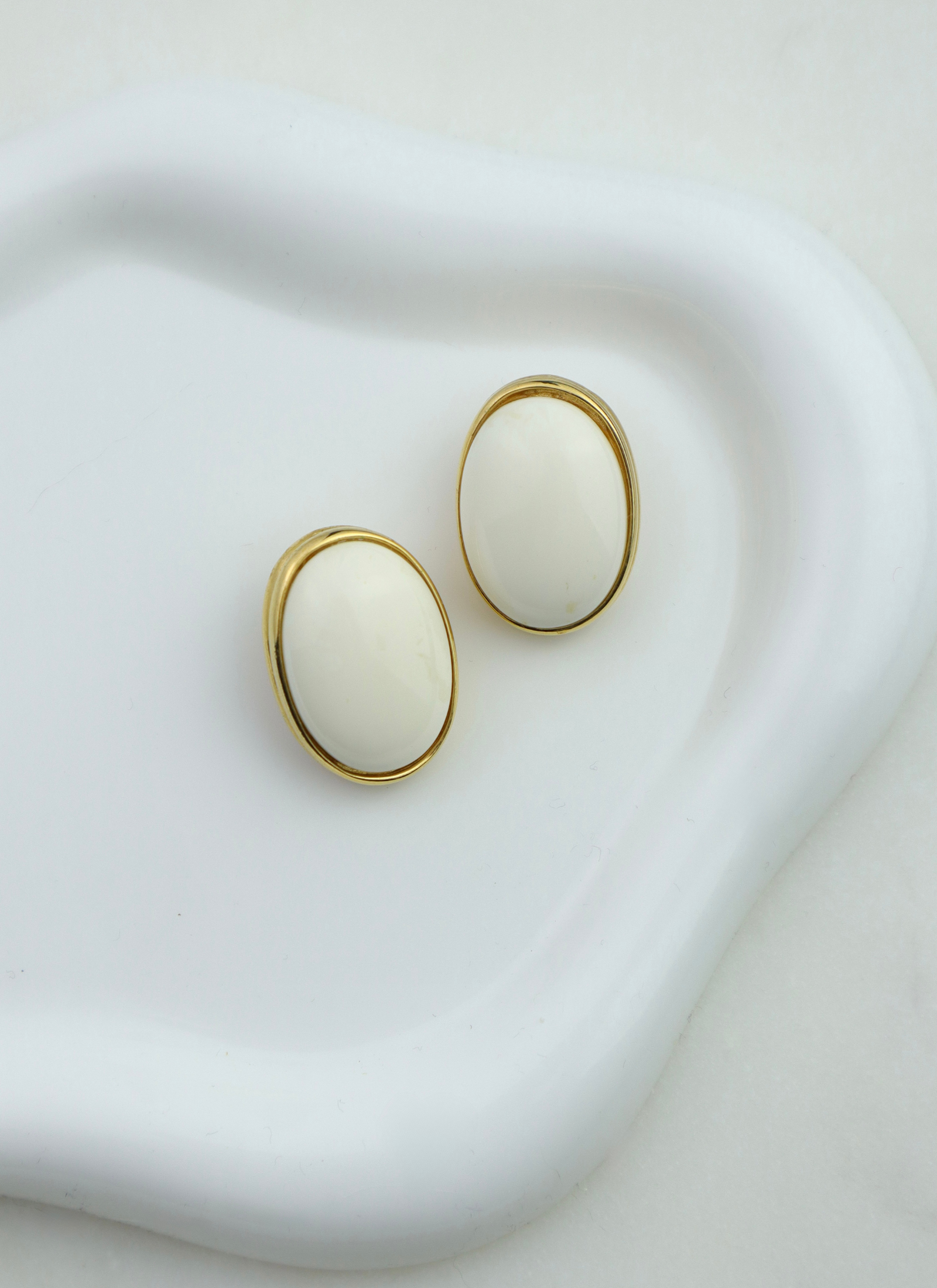 Givenchy - klipsy "ivory classic"