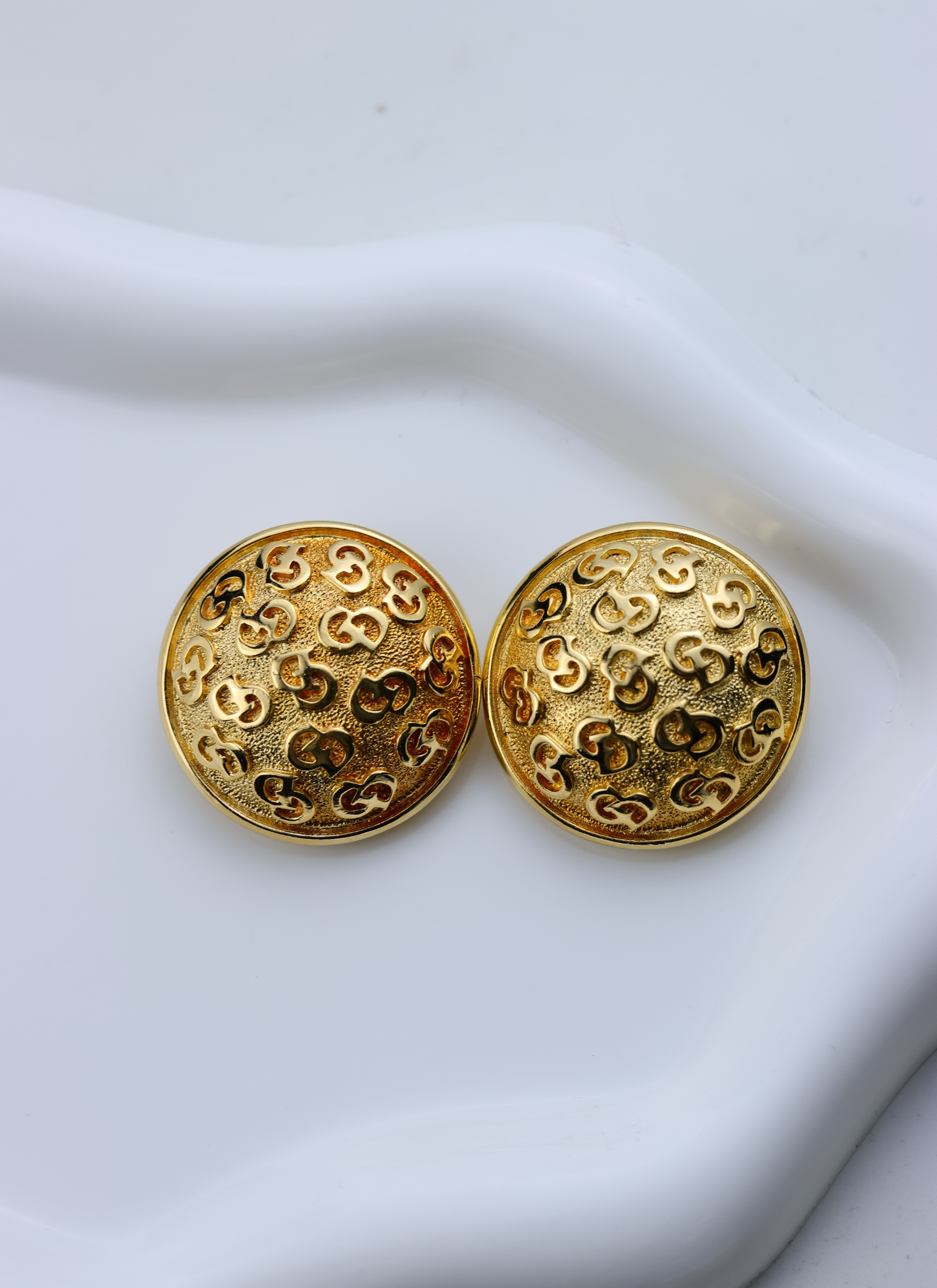 Christian Dior - 0kazałe klipsy vintage w logowanie