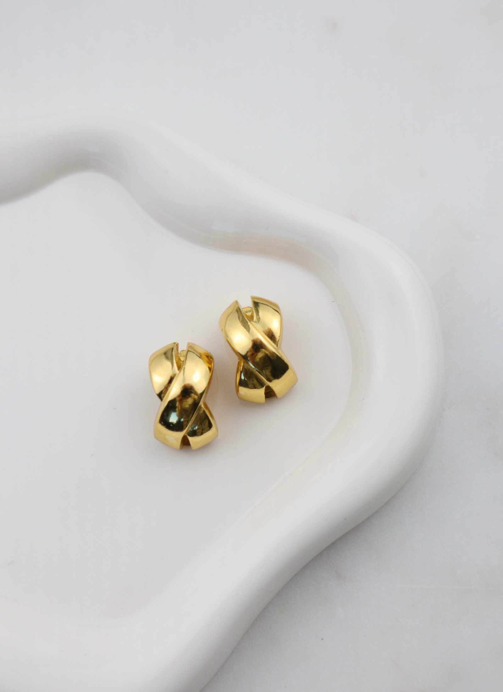 Christian Dior - pozłacane klipsy vintage wstęgi