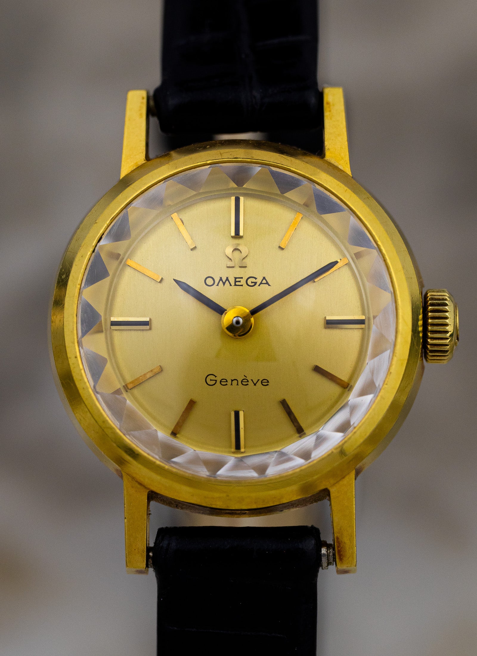 1969 18K Lady Omega Cocktail Watch 511.122 cal. 620