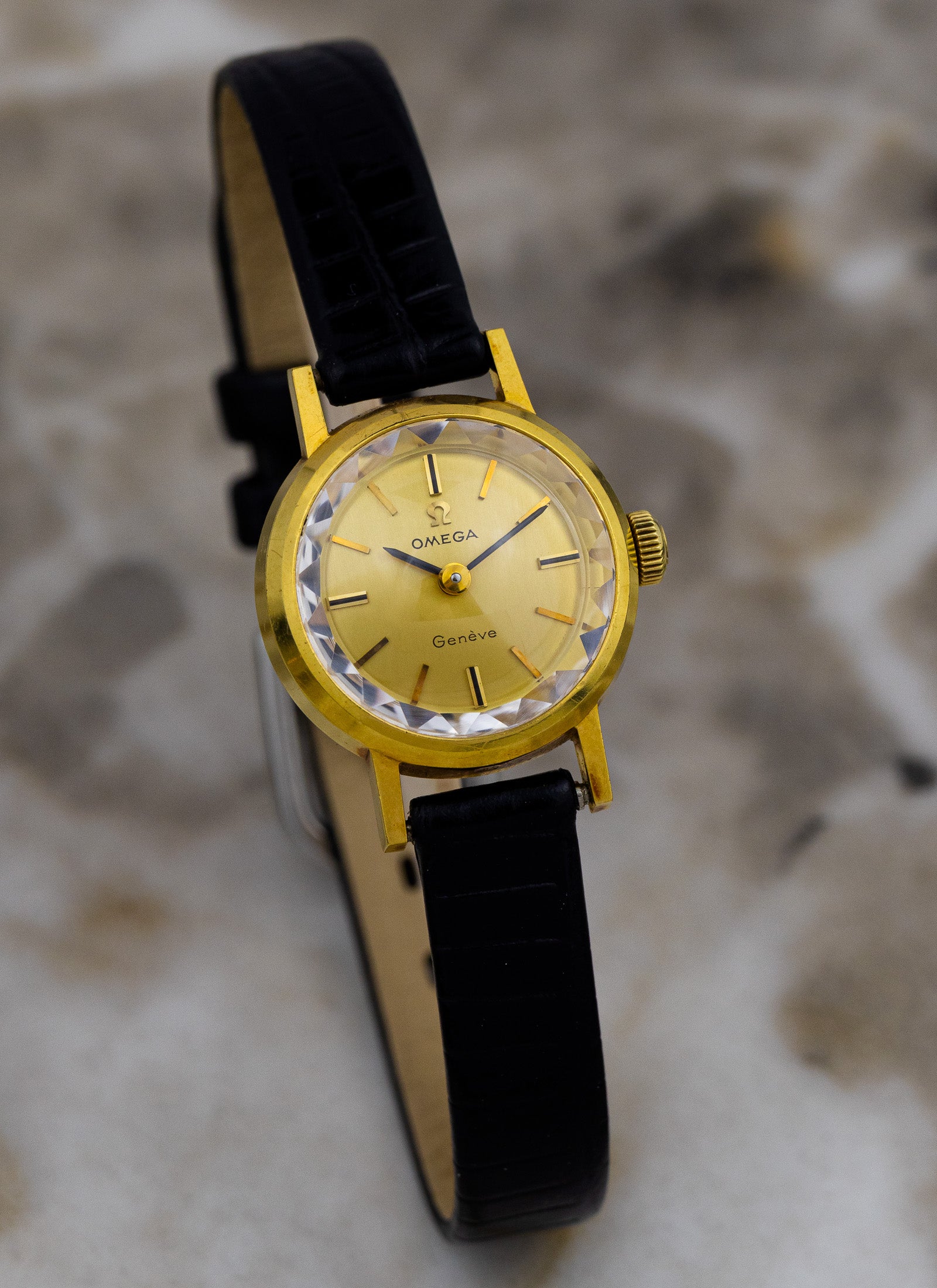 1969 18K Lady Omega Cocktail Watch 511.122 cal. 620