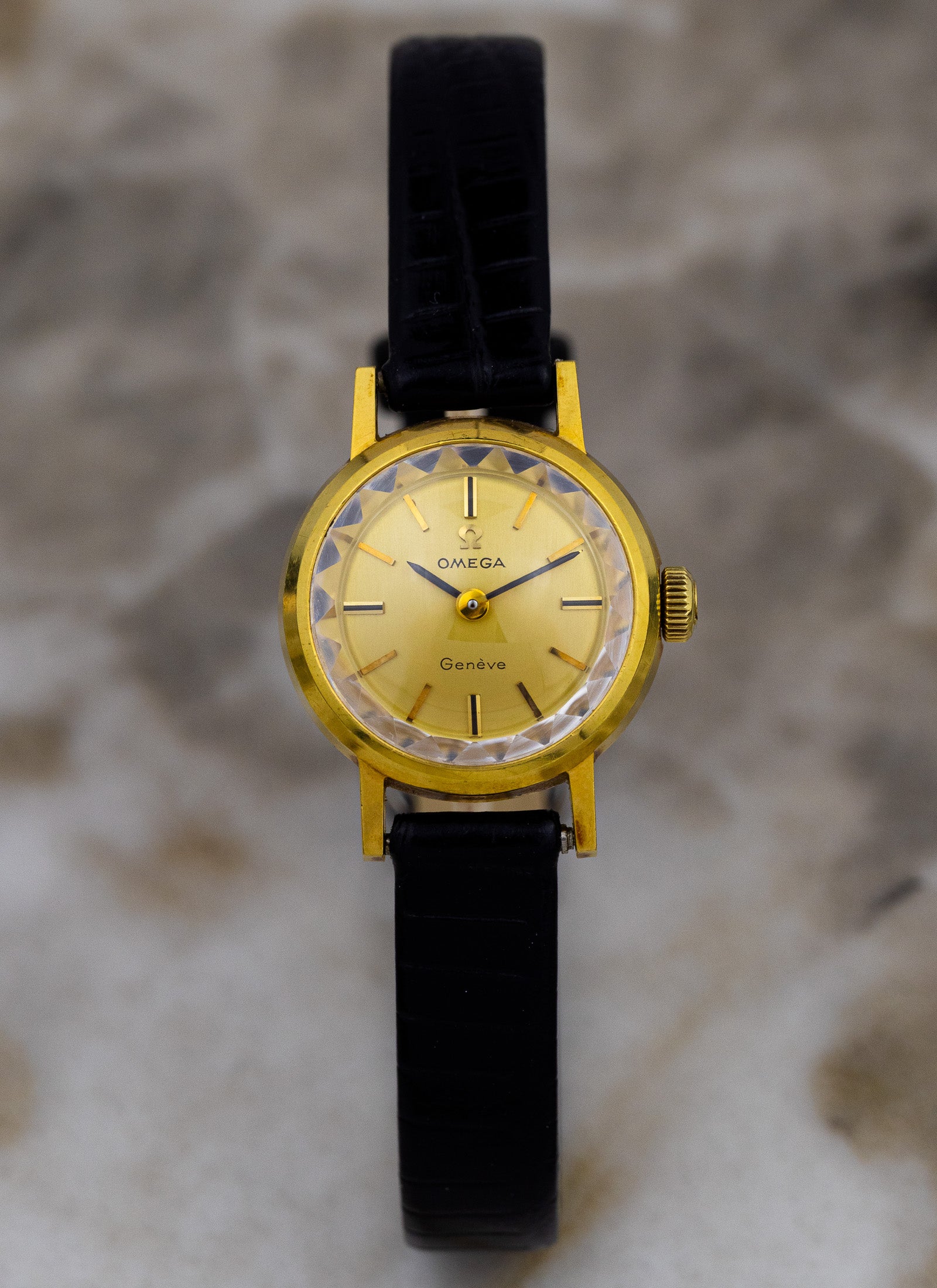 1969 18K Lady Omega Cocktail Watch 511.122 cal. 620