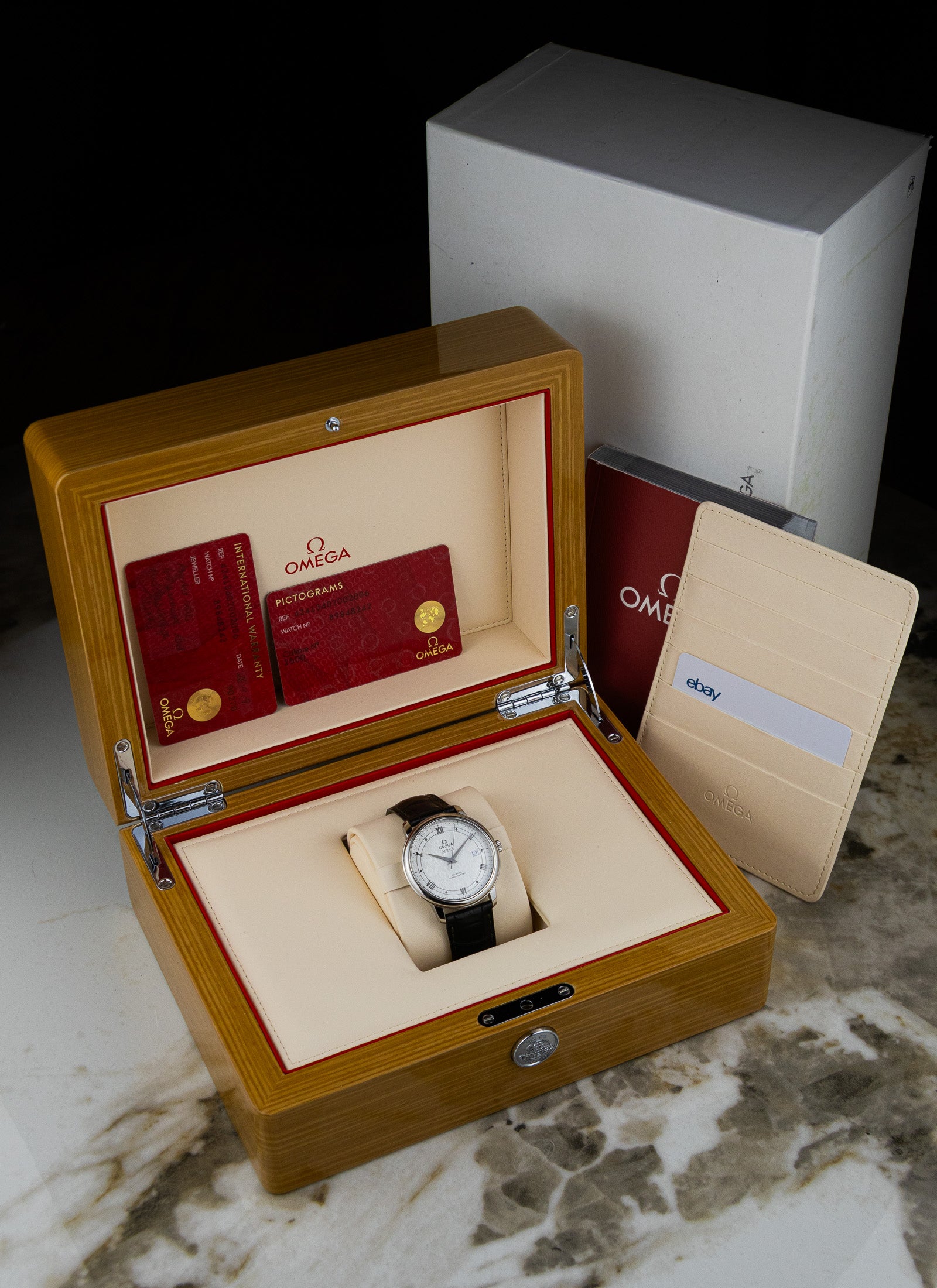 2019 Omega De Ville Prestige Co-Axial 424.13.40.20.02.006 Full Set