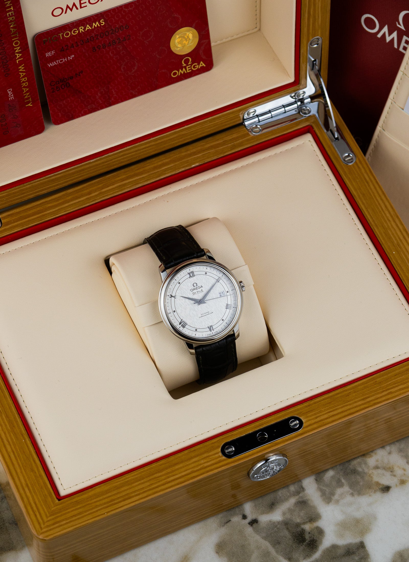 2019 Omega De Ville Prestige Co-Axial 424.13.40.20.02.006 Full Set
