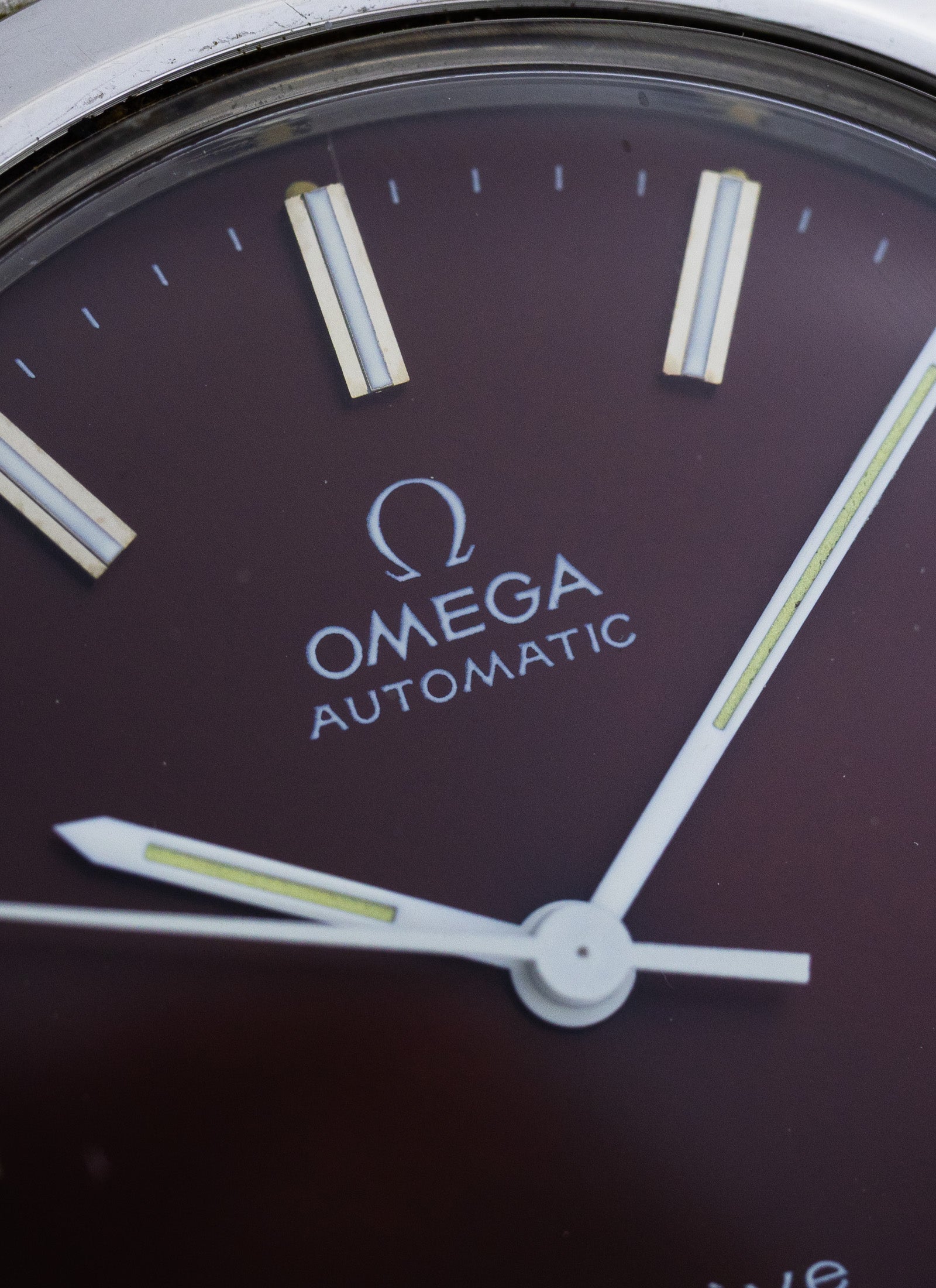 1973 Omega Geneve Bordeaux Dial 166.0173 cal. 1012