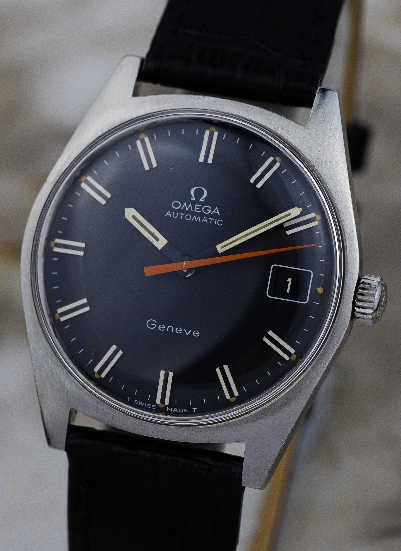 1968 Omega Geneve Black Dial 166.041 cal. 565 Serviced