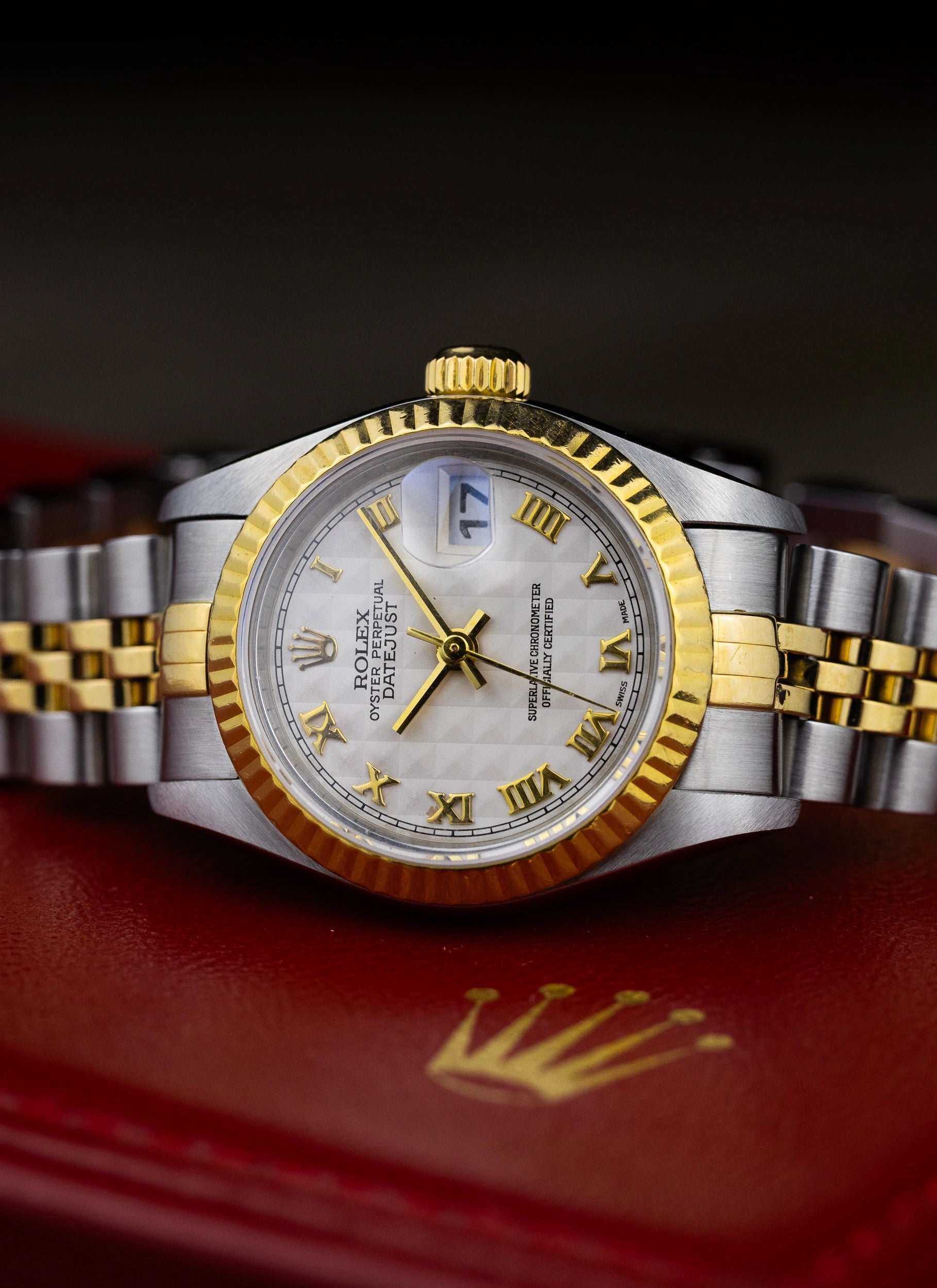 1999 Lady Rolex Datejust White Pyramid Dial 79173 Full Set