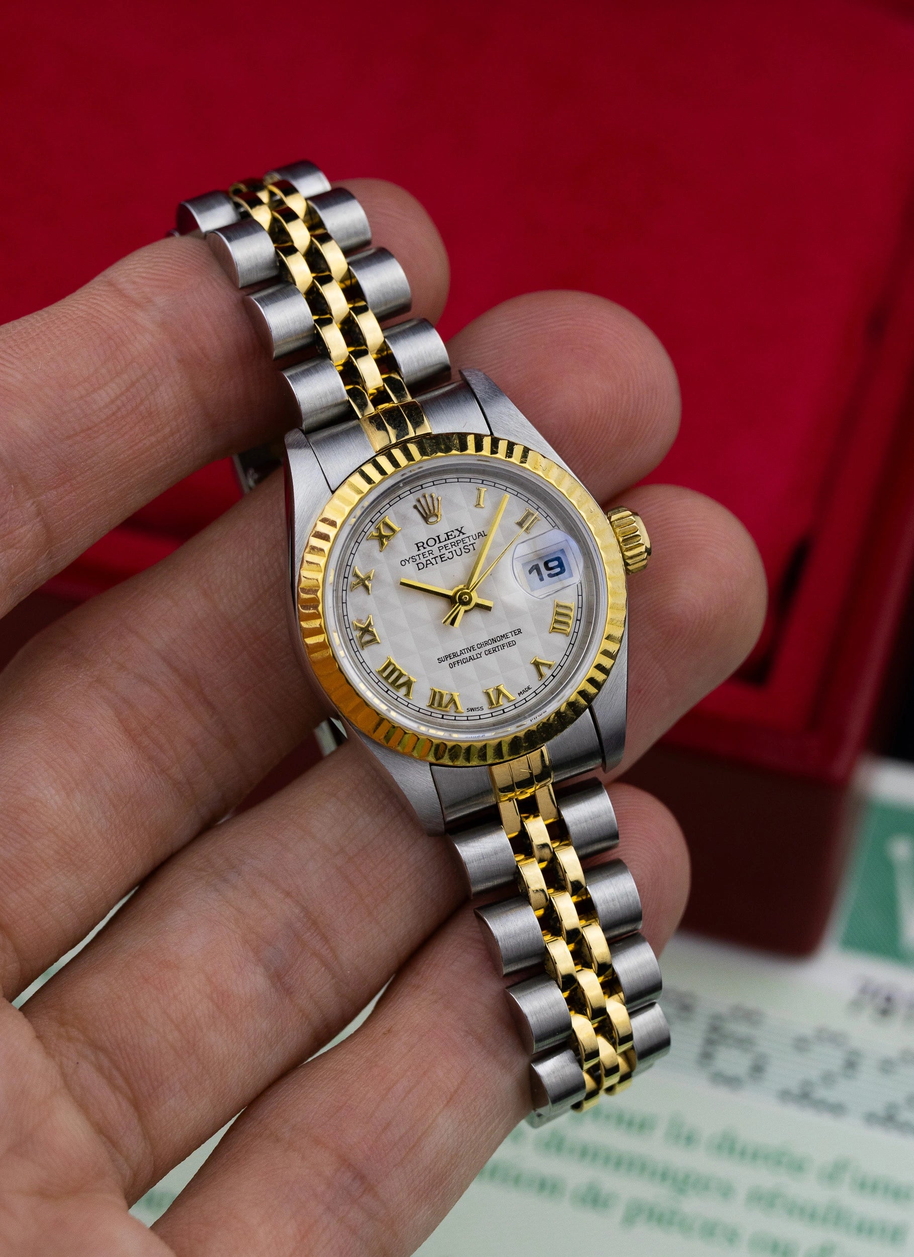 1999 Lady Rolex Datejust White Pyramid Dial 79173 Full Set