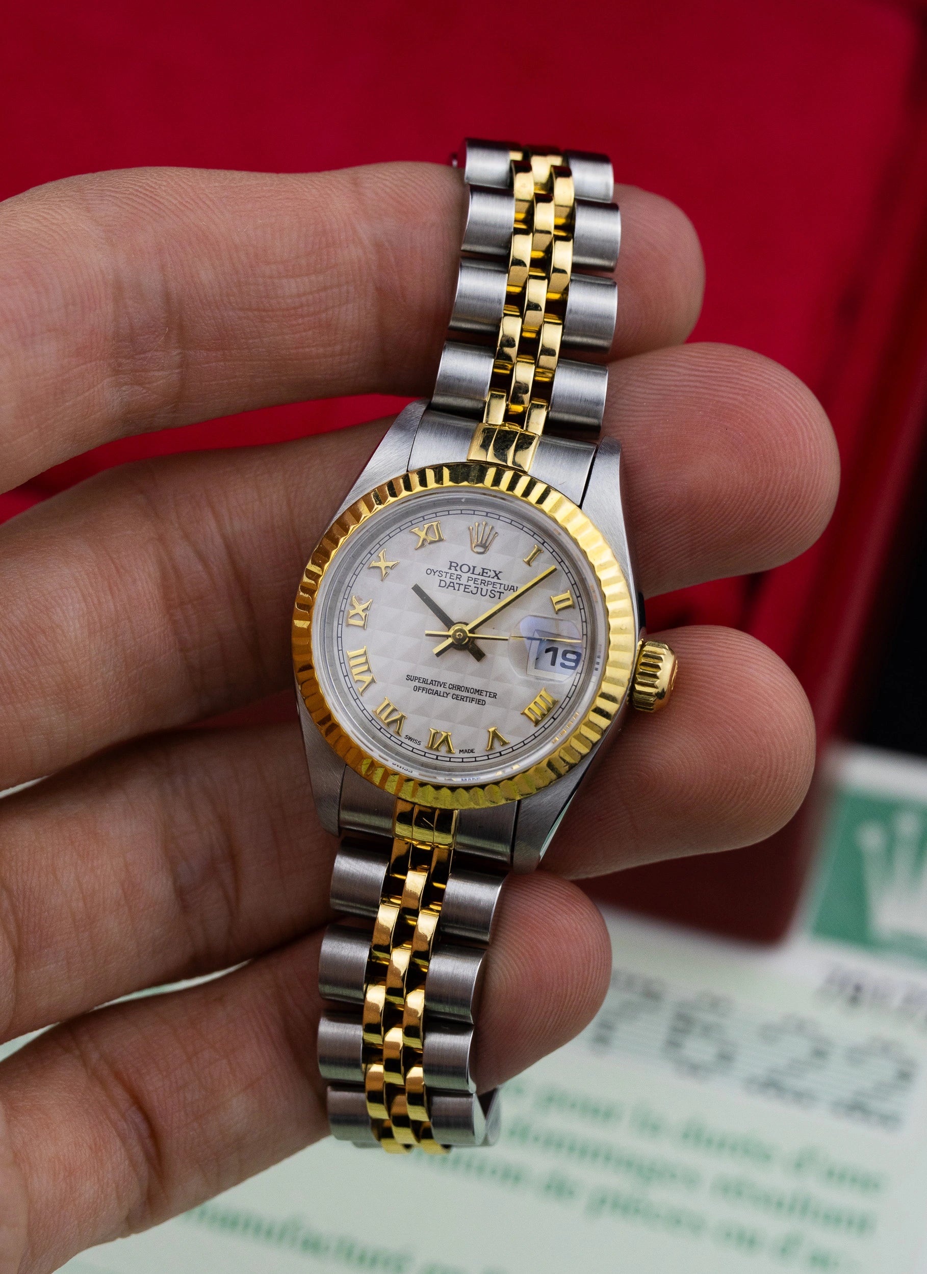 1999 Lady Rolex Datejust White Pyramid Dial 79173 Full Set