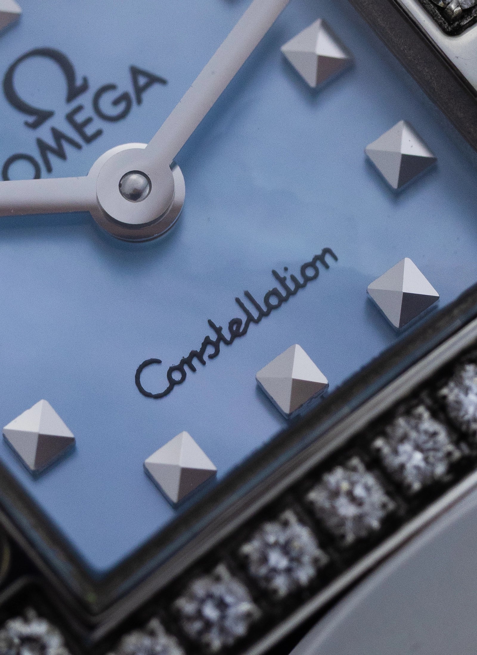 1998 Lady Omega Constellation Square MOP & Diamonds 895.1246 cal. 1376