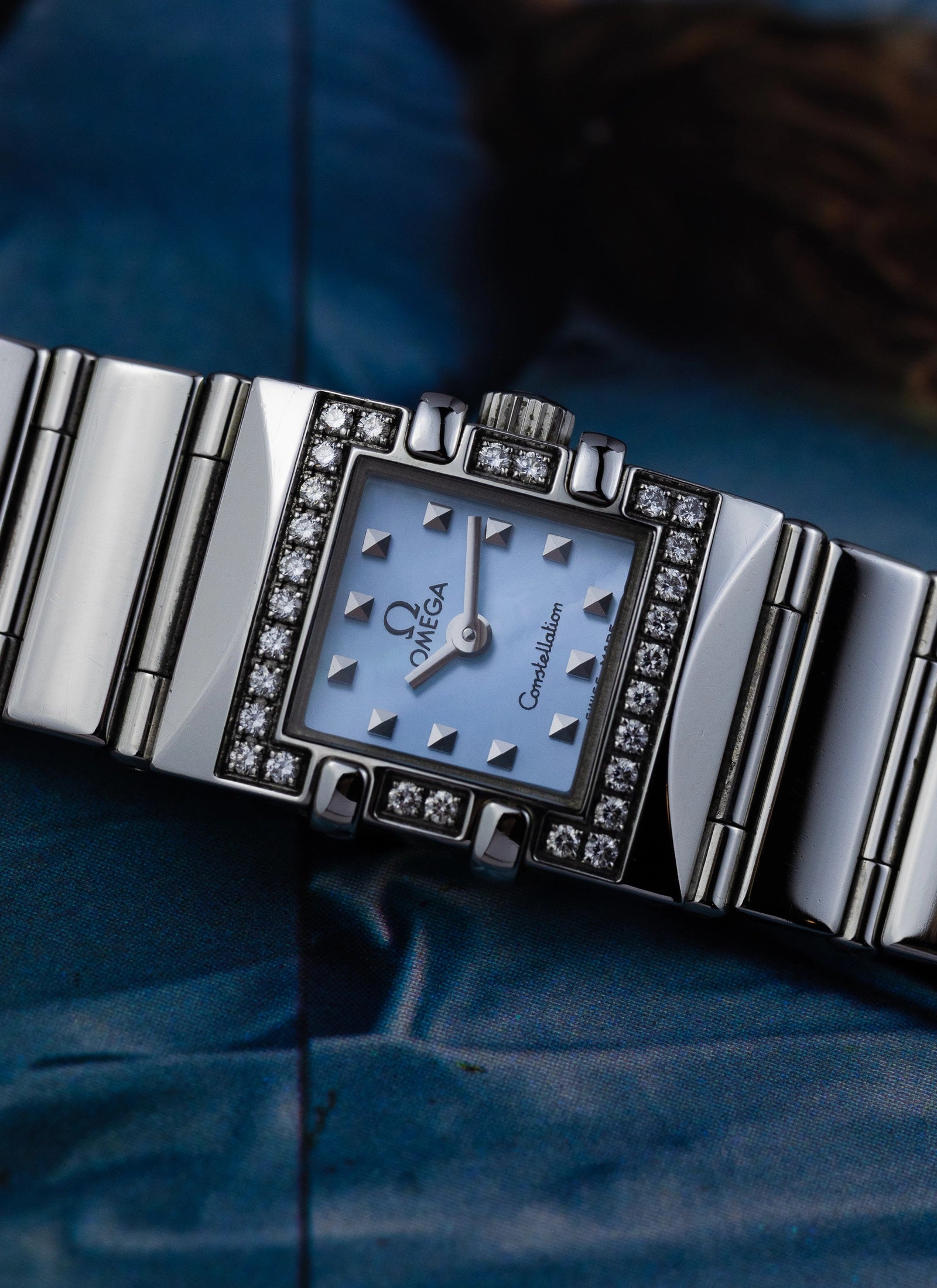 1998 Lady Omega Constellation Square MOP & Diamonds 895.1246 cal. 1376