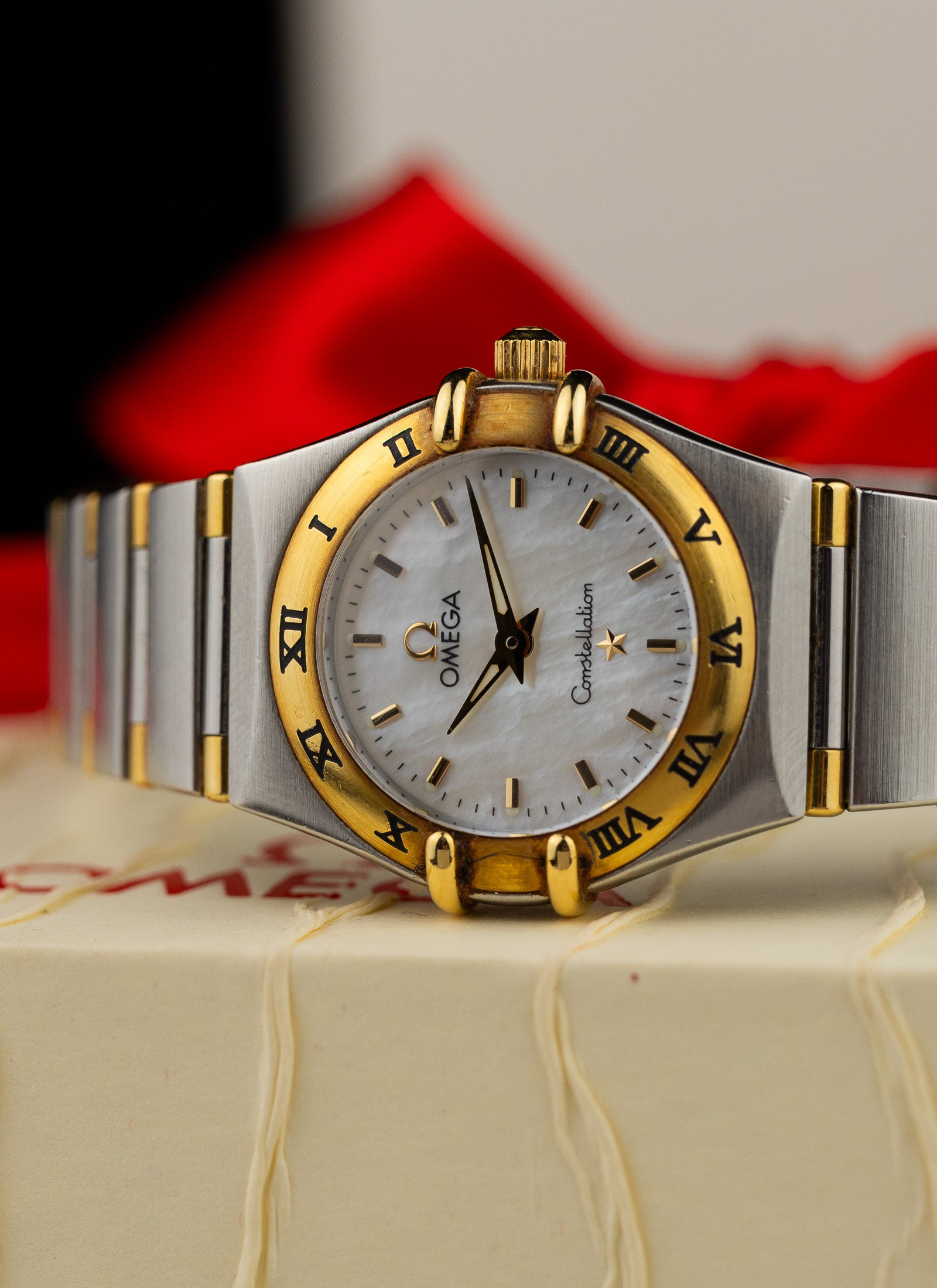 1998 Lady Omega Constellation Bicolor MOP Dial 1362.70 Full Set