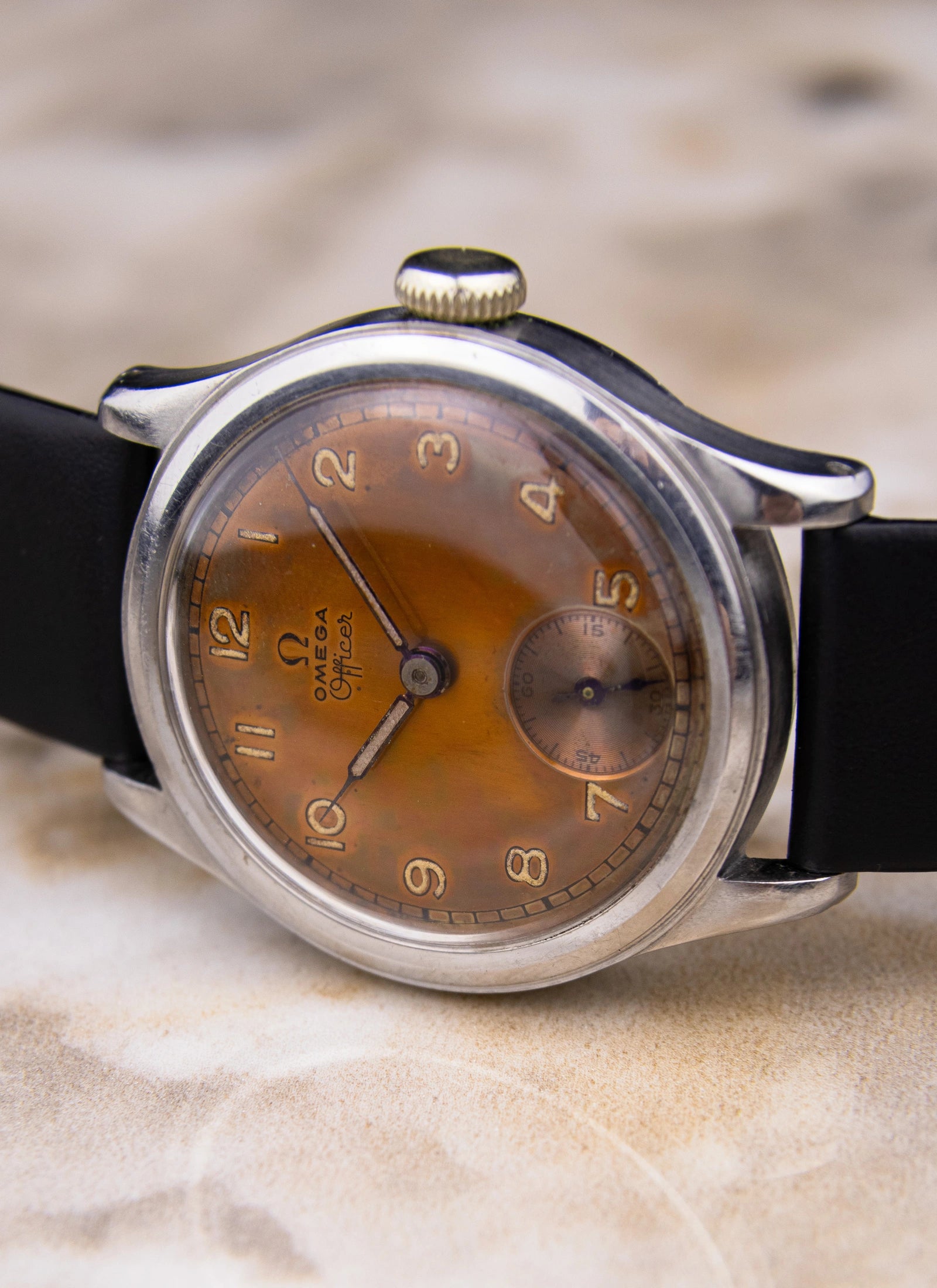 Ca. 1940 Omega Officer 2299 cal. 26,5 T3 PC