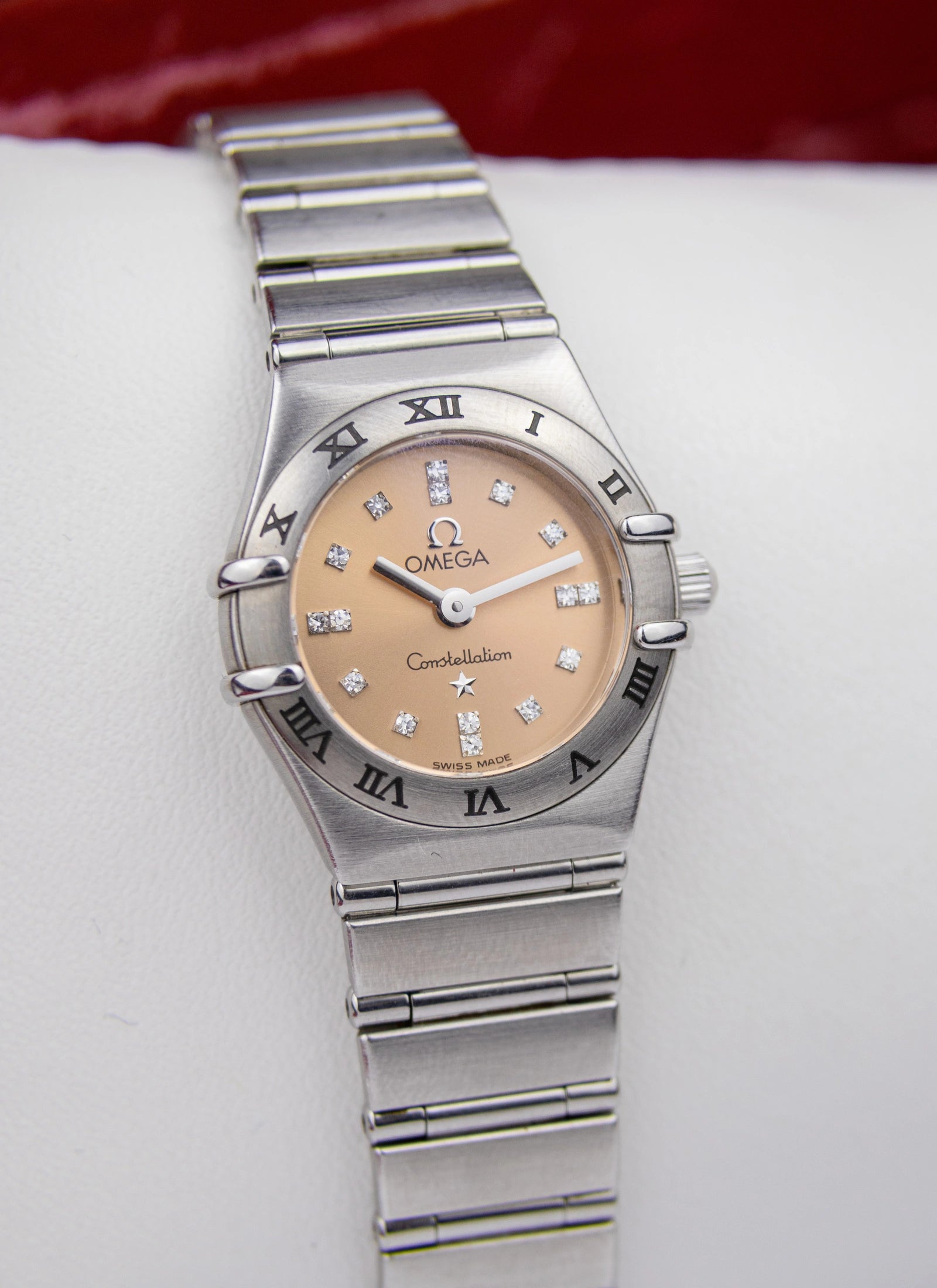 1998 Omega Constellation 1564.66 Cindy Crawford My Choice Limited Edition Salmon Diamond Dial