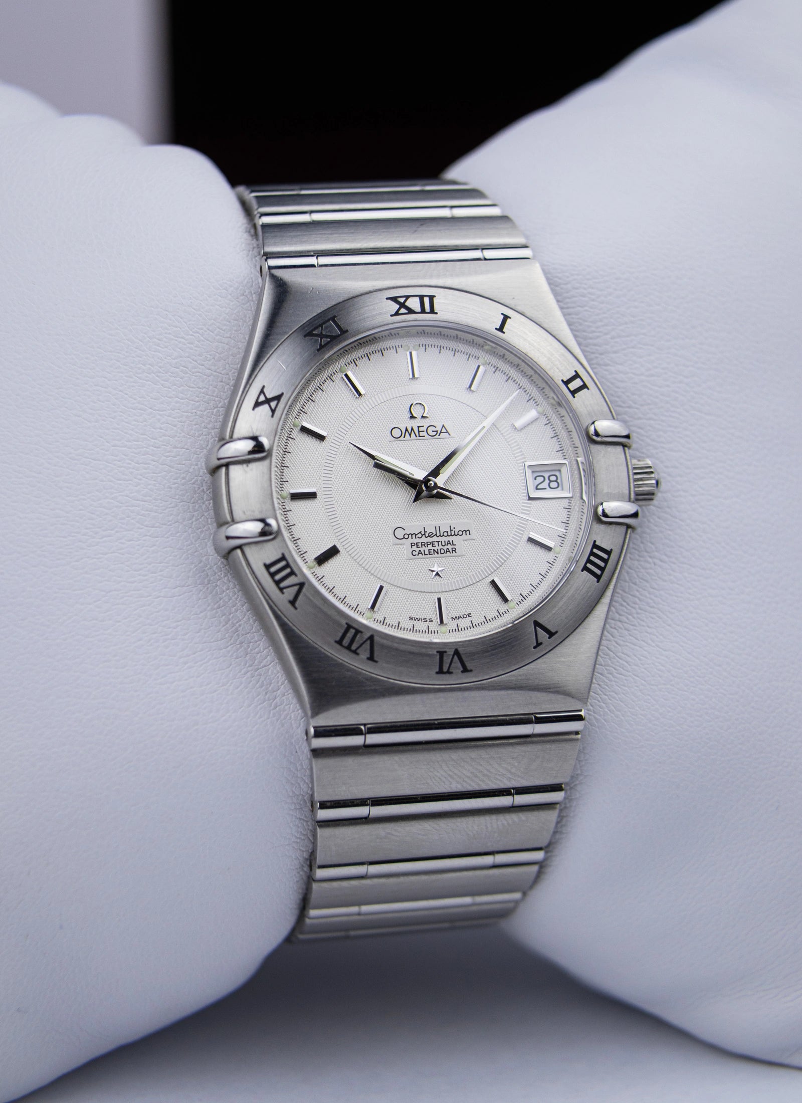 1998 Omega Constellation Manhattan Perpetual Calendar 1552.30