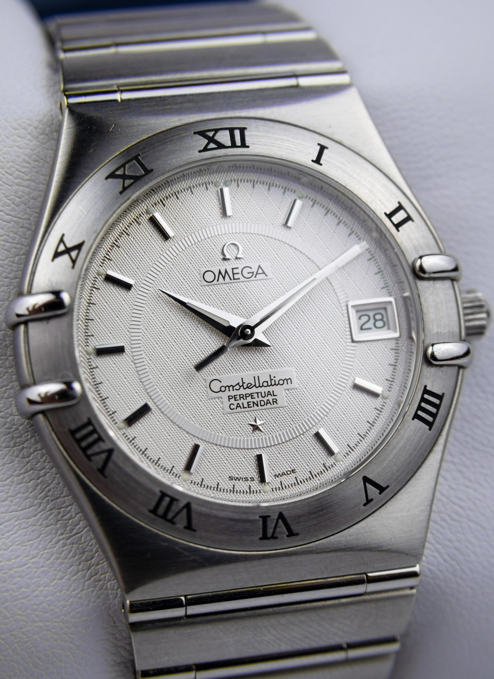 1998 Omega Constellation Manhattan Perpetual Calendar 1552.30