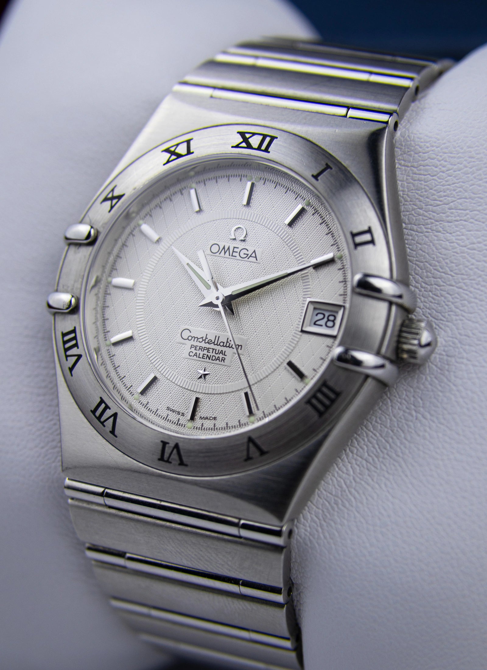 1998 Omega Constellation Manhattan Perpetual Calendar 1552.30