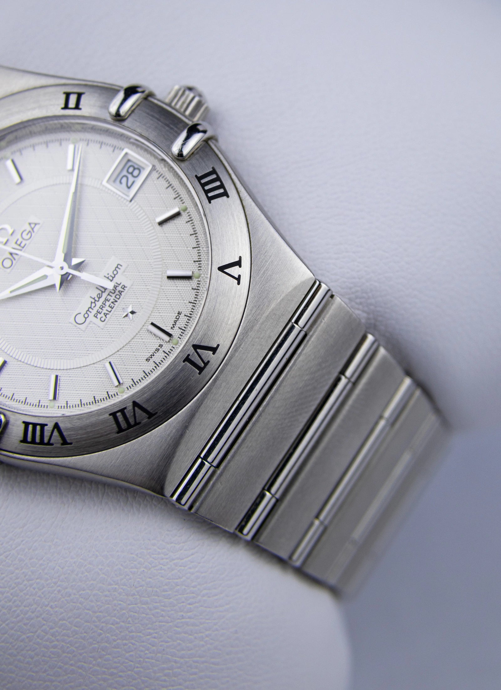 1998 Omega Constellation Manhattan Perpetual Calendar 1552.30