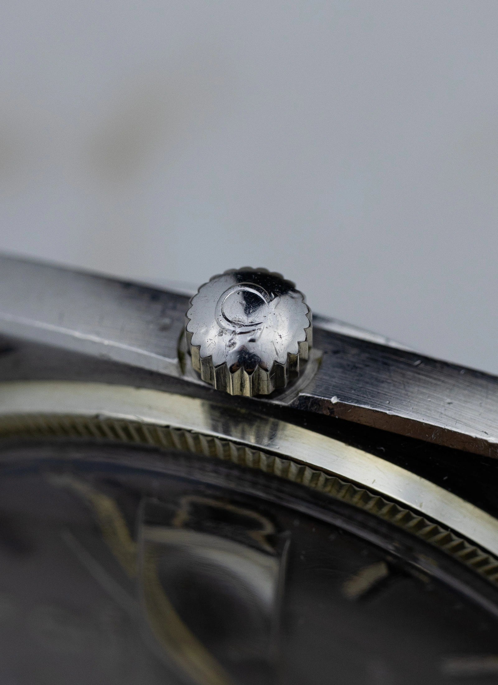 1969 Omega Constellation C-shape Grey Dial 168.029 cal. 751