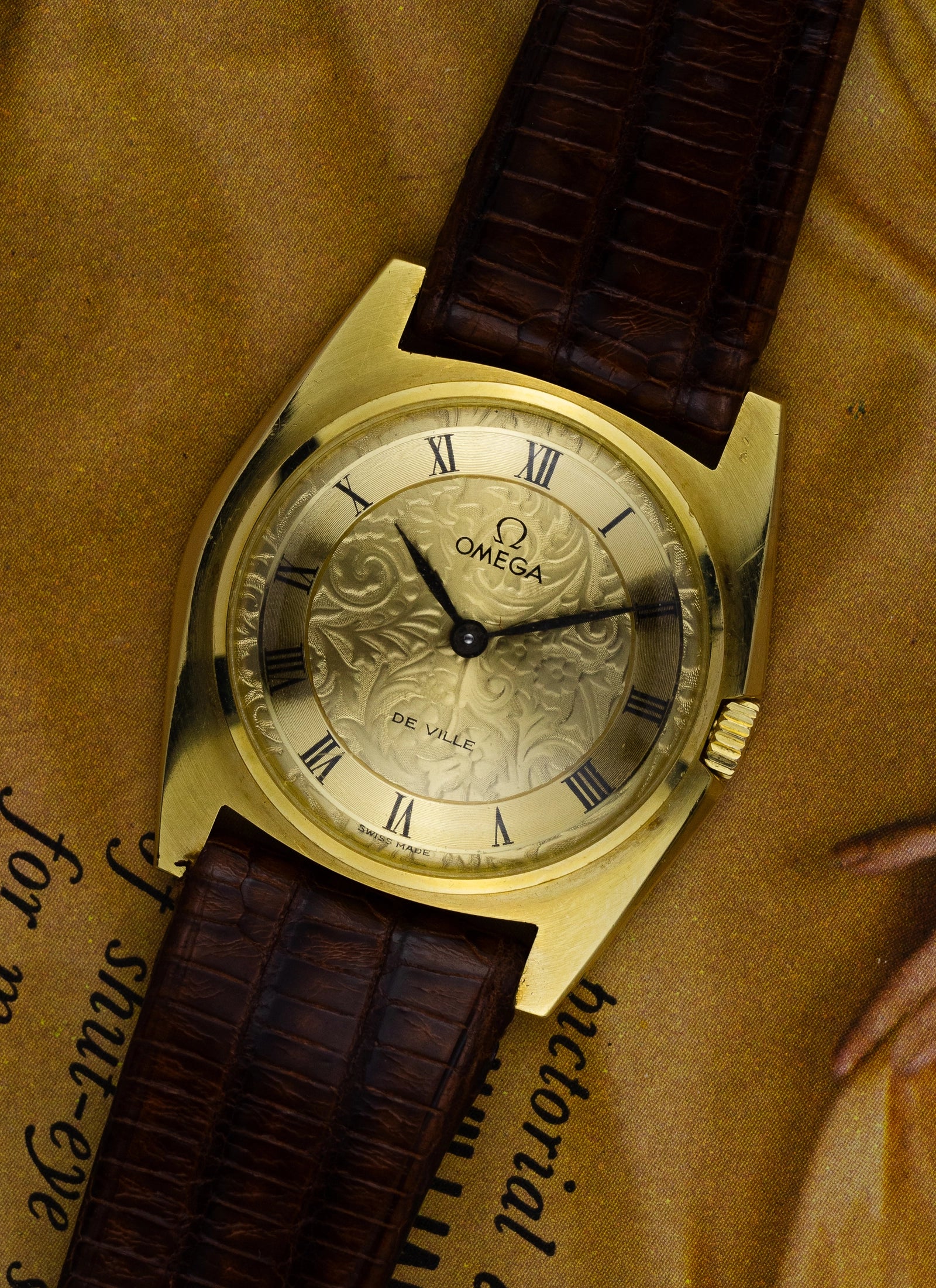 1969 18K Omega De Ville Gold Floral Dial 111.096 cal. 620 Box