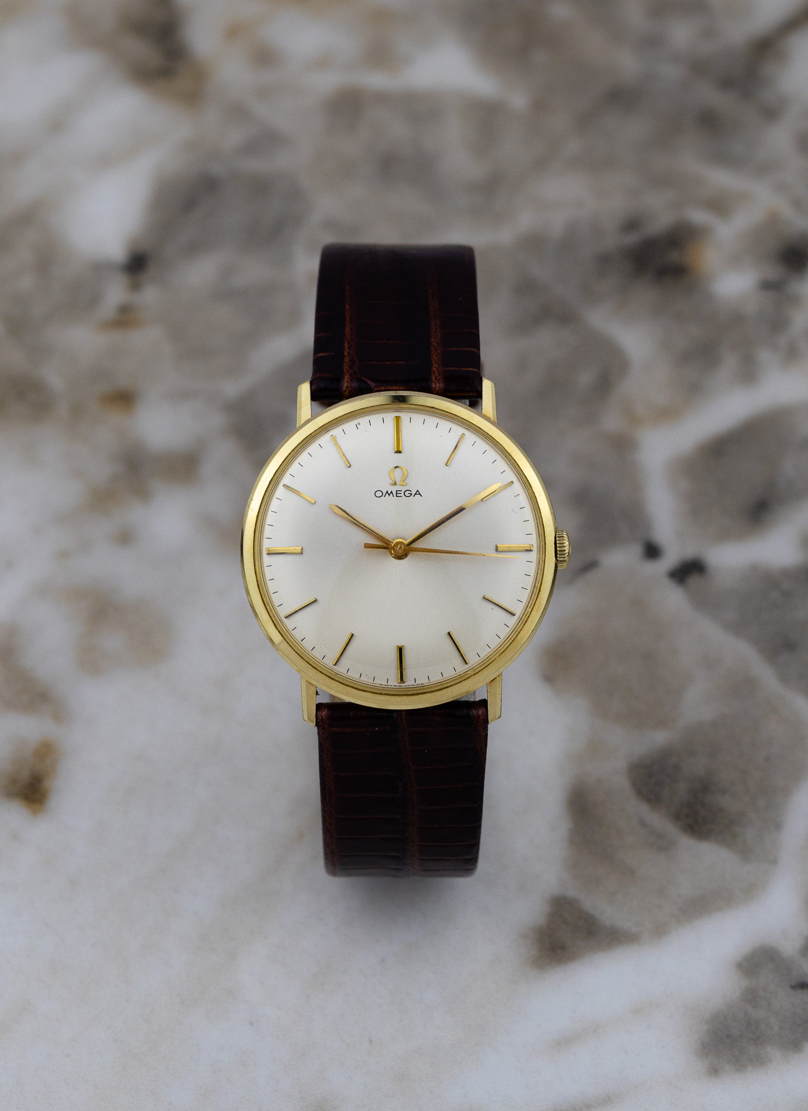 1960s 14K Omega ref. 161.009 cal. 552