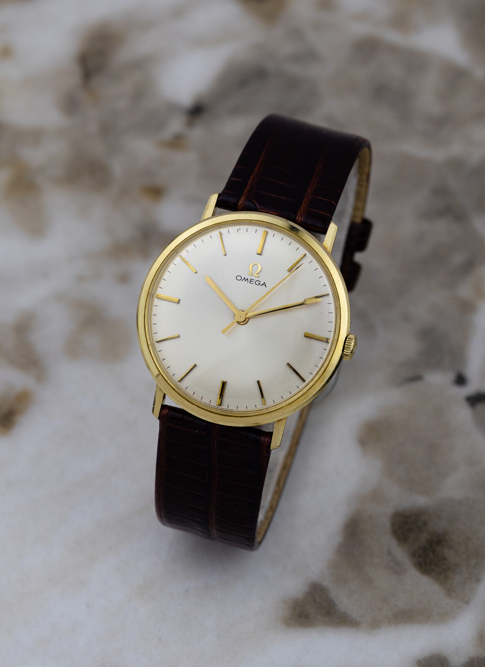 1960s 14K Omega ref. 161.009 cal. 552