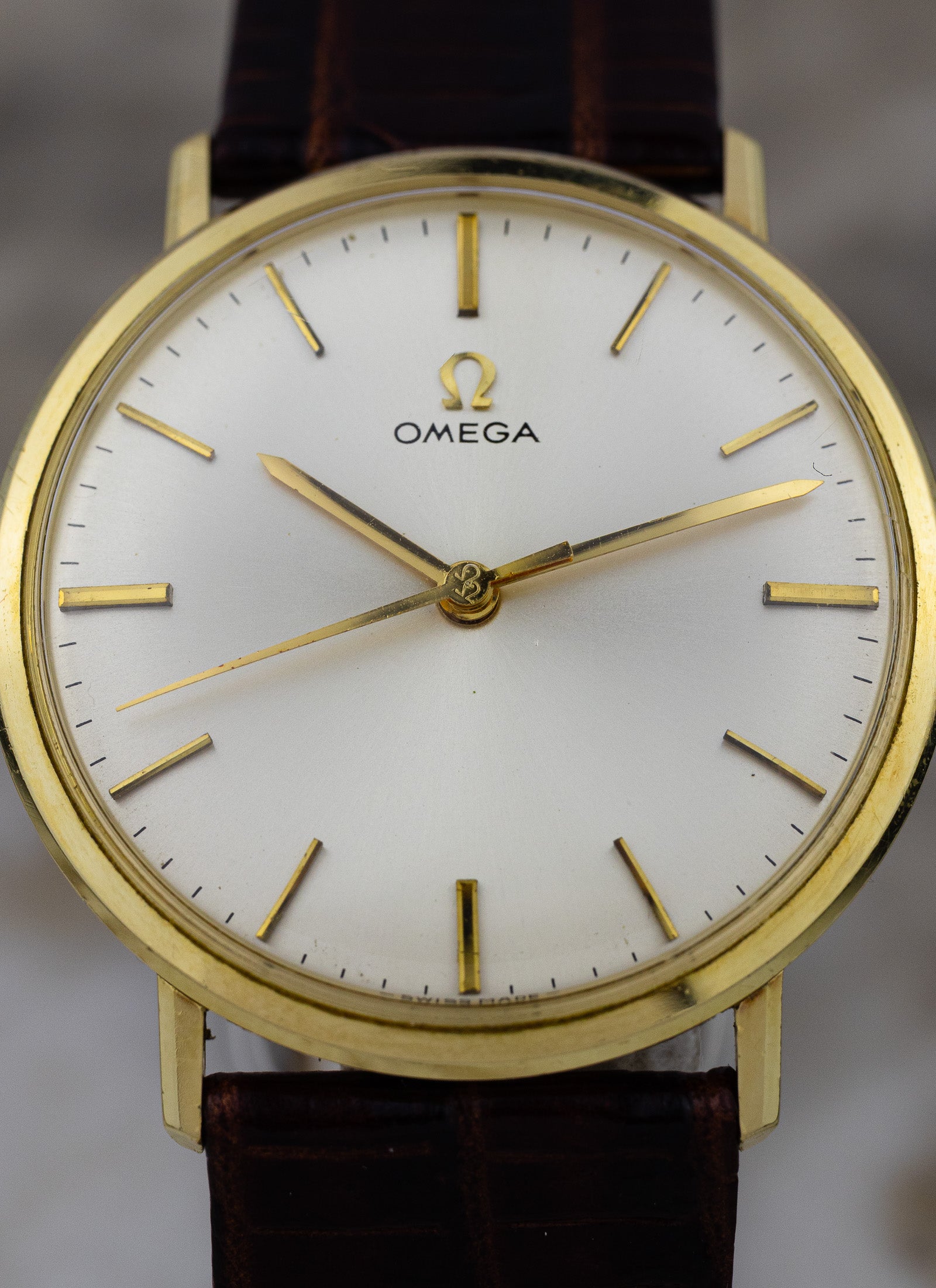 1960s 14K Omega ref. 161.009 cal. 552