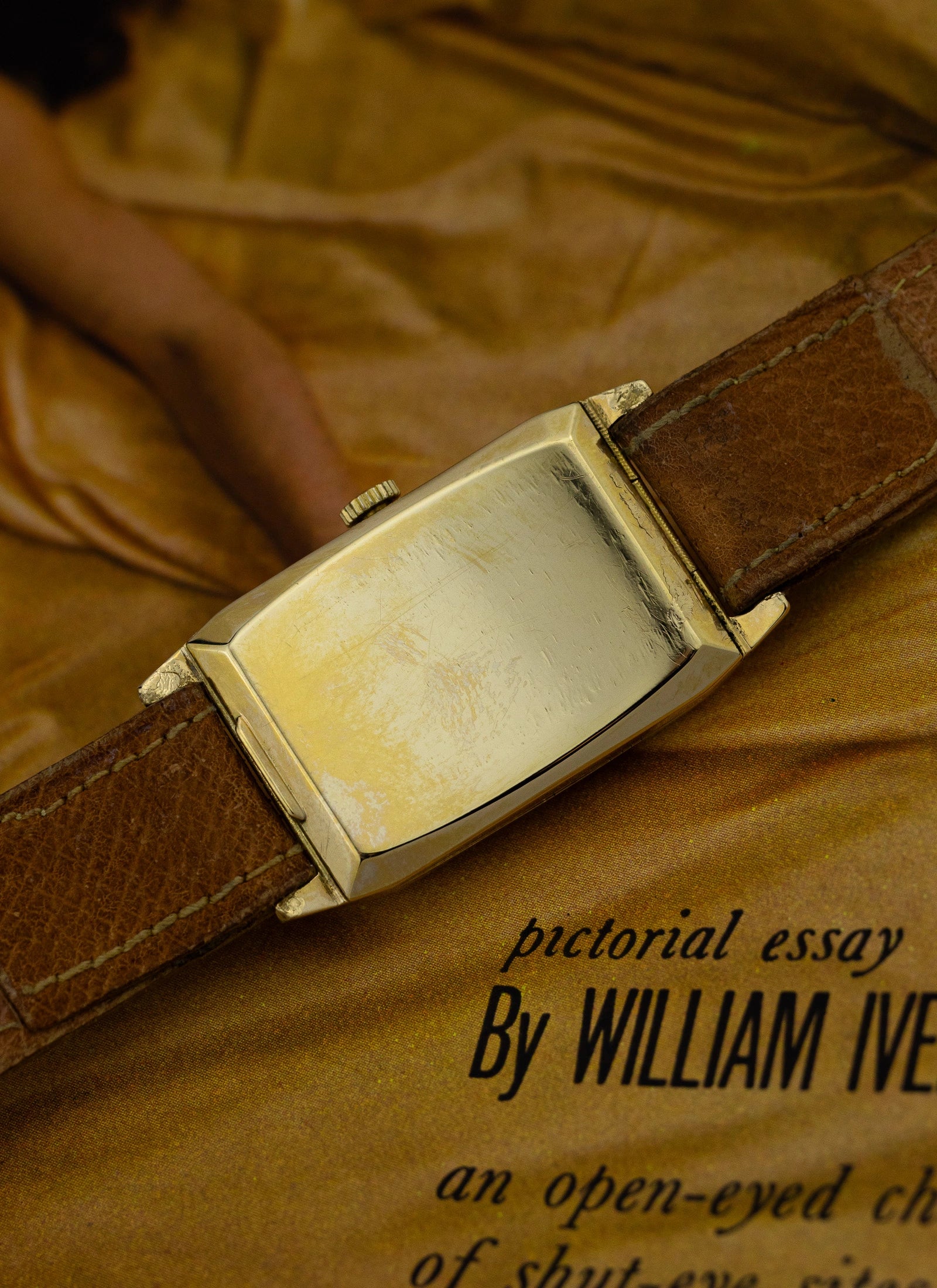 1940s 14K Omega Tank Art Deco Dial Box