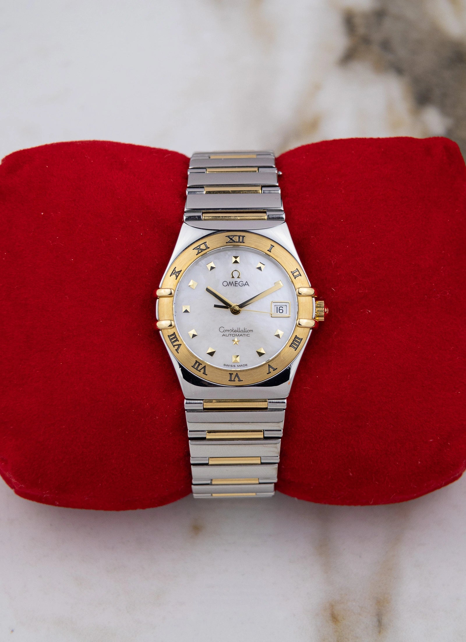 1998 Omega Constellation Manhattan Mother Of Pearl Bicolor