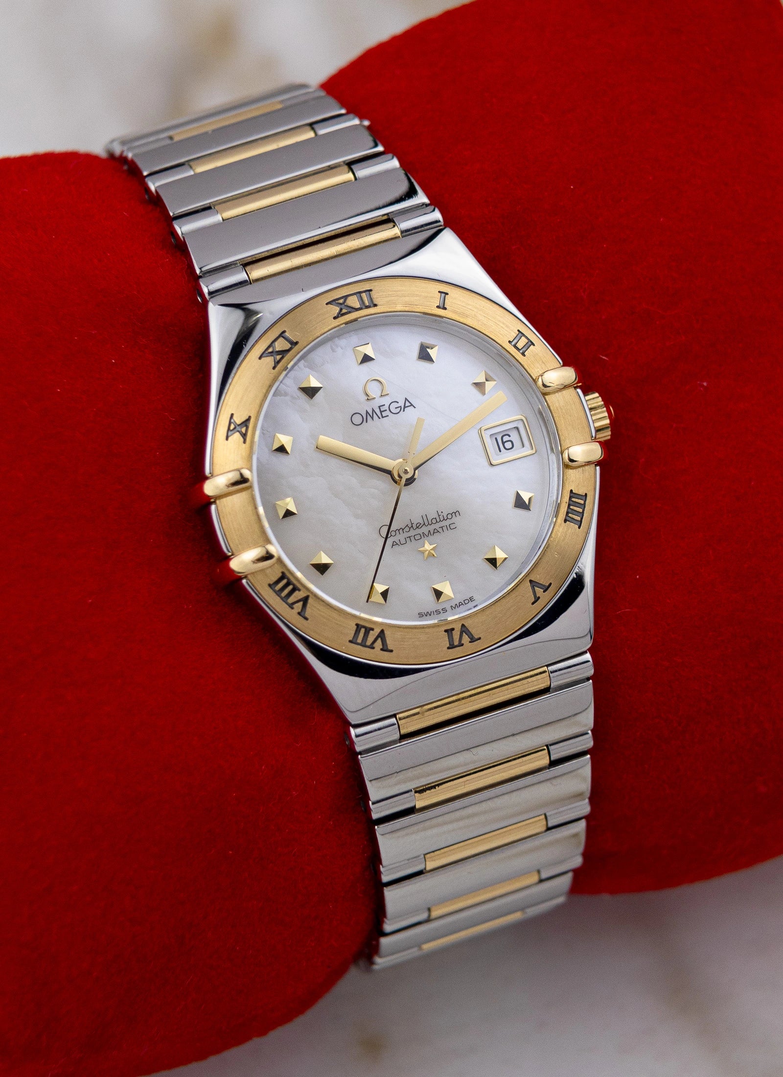 1998 Omega Constellation Manhattan Mother Of Pearl Bicolor