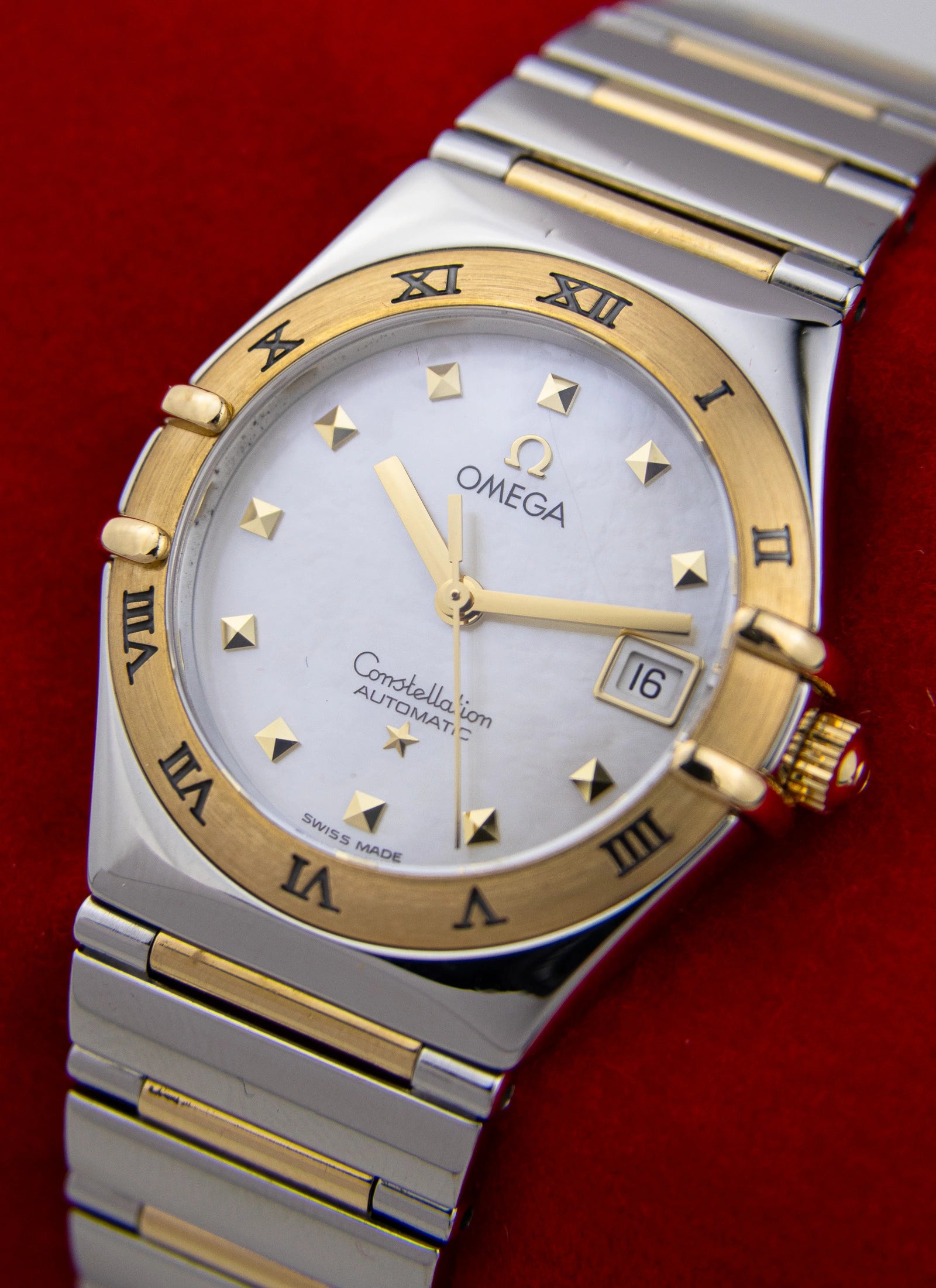 1998 Omega Constellation Manhattan Mother Of Pearl Bicolor