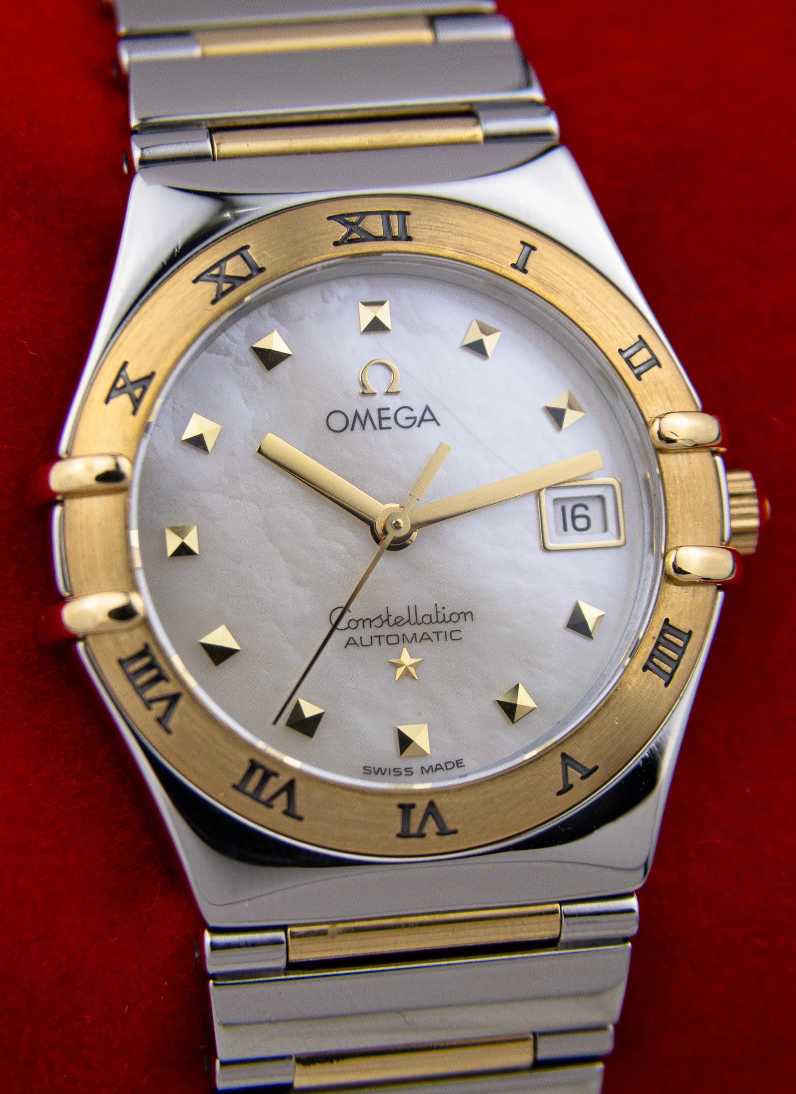 1998 Omega Constellation Manhattan Mother Of Pearl Bicolor