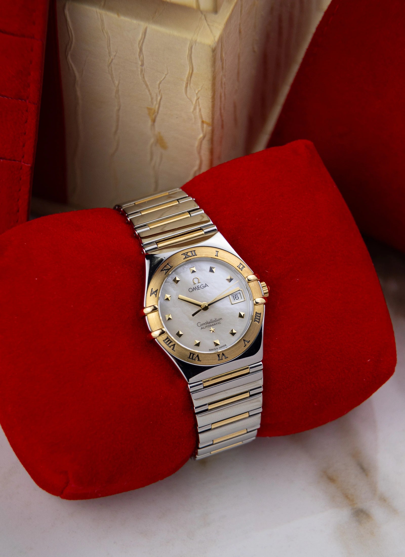 1998 Omega Constellation Manhattan Mother Of Pearl Bicolor
