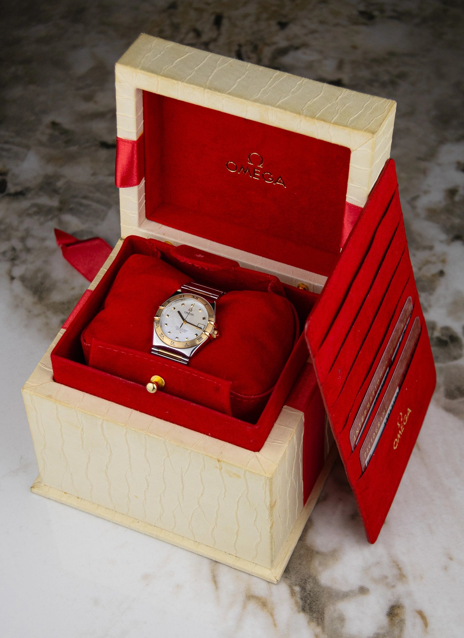 1998 Omega Constellation Manhattan Mother Of Pearl Bicolor