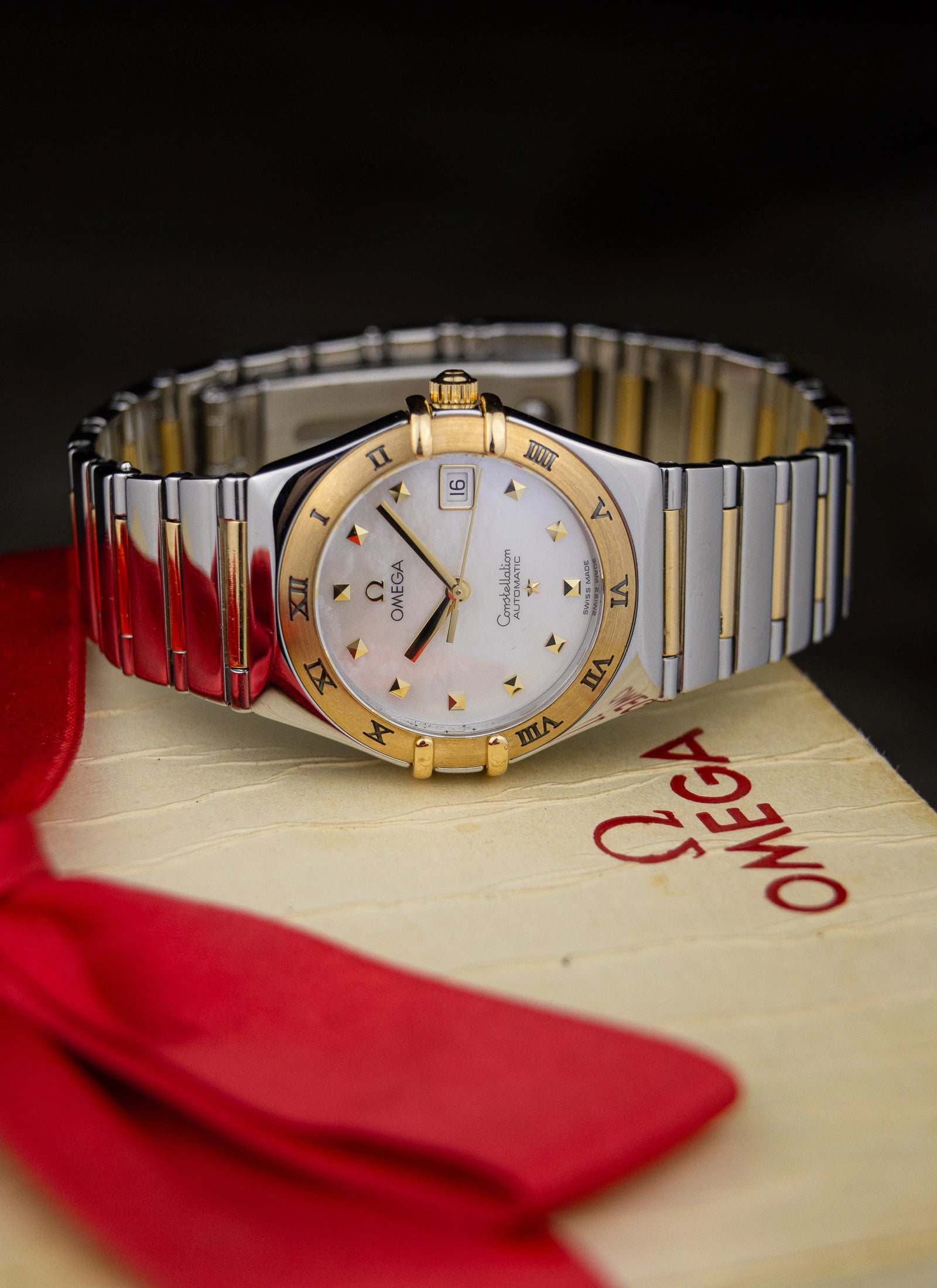 1998 Omega Constellation Manhattan Mother Of Pearl Bicolor