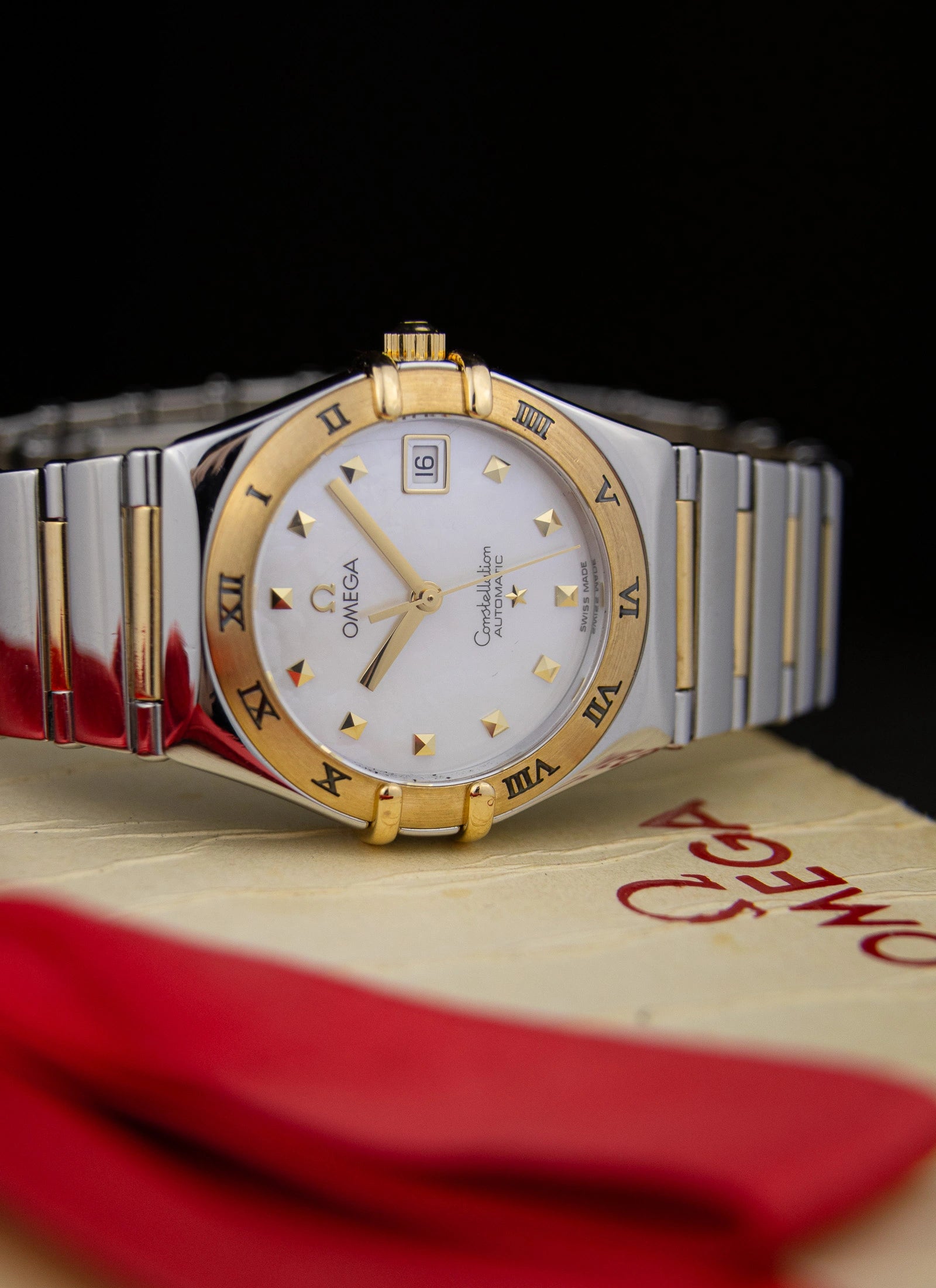 1998 Omega Constellation Manhattan Mother Of Pearl Bicolor