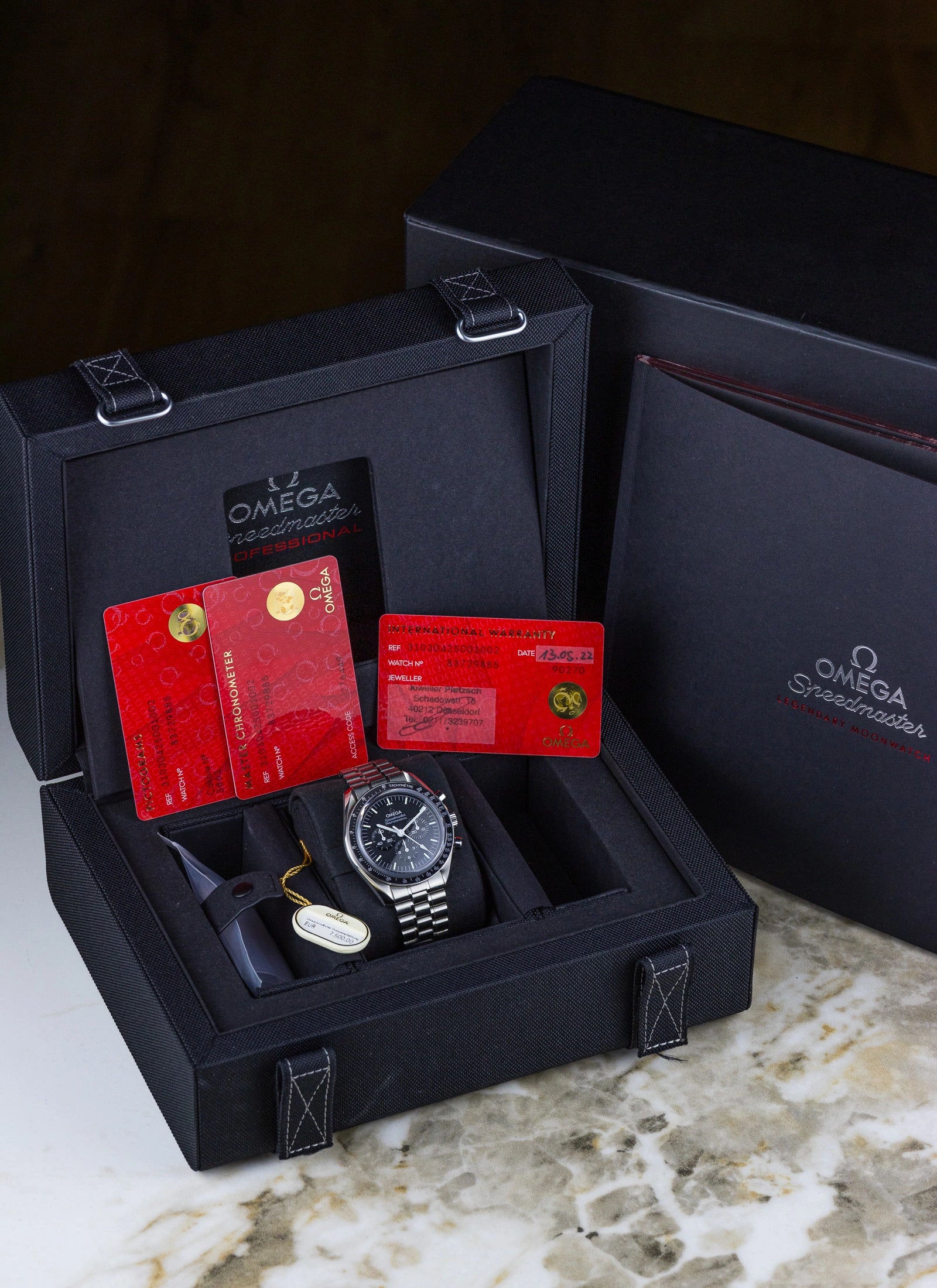 2021 Omega Speedmaster Professional Moonwatch 310.30.42.50.01.002 Full Set